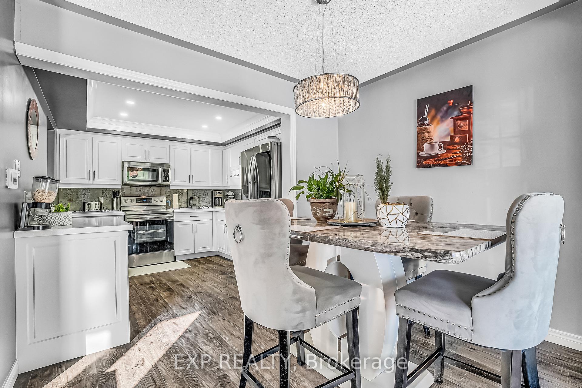 Photo 11 of 88 Waverley Road, Clarington, Bowmanville — HOMEH