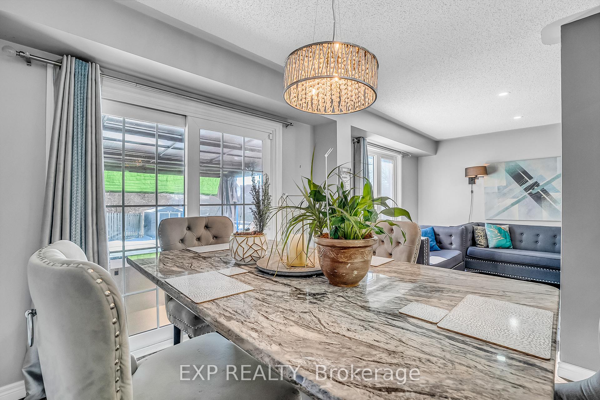 Photo 13 of 88 Waverley Road, Clarington, Bowmanville — HOMEH