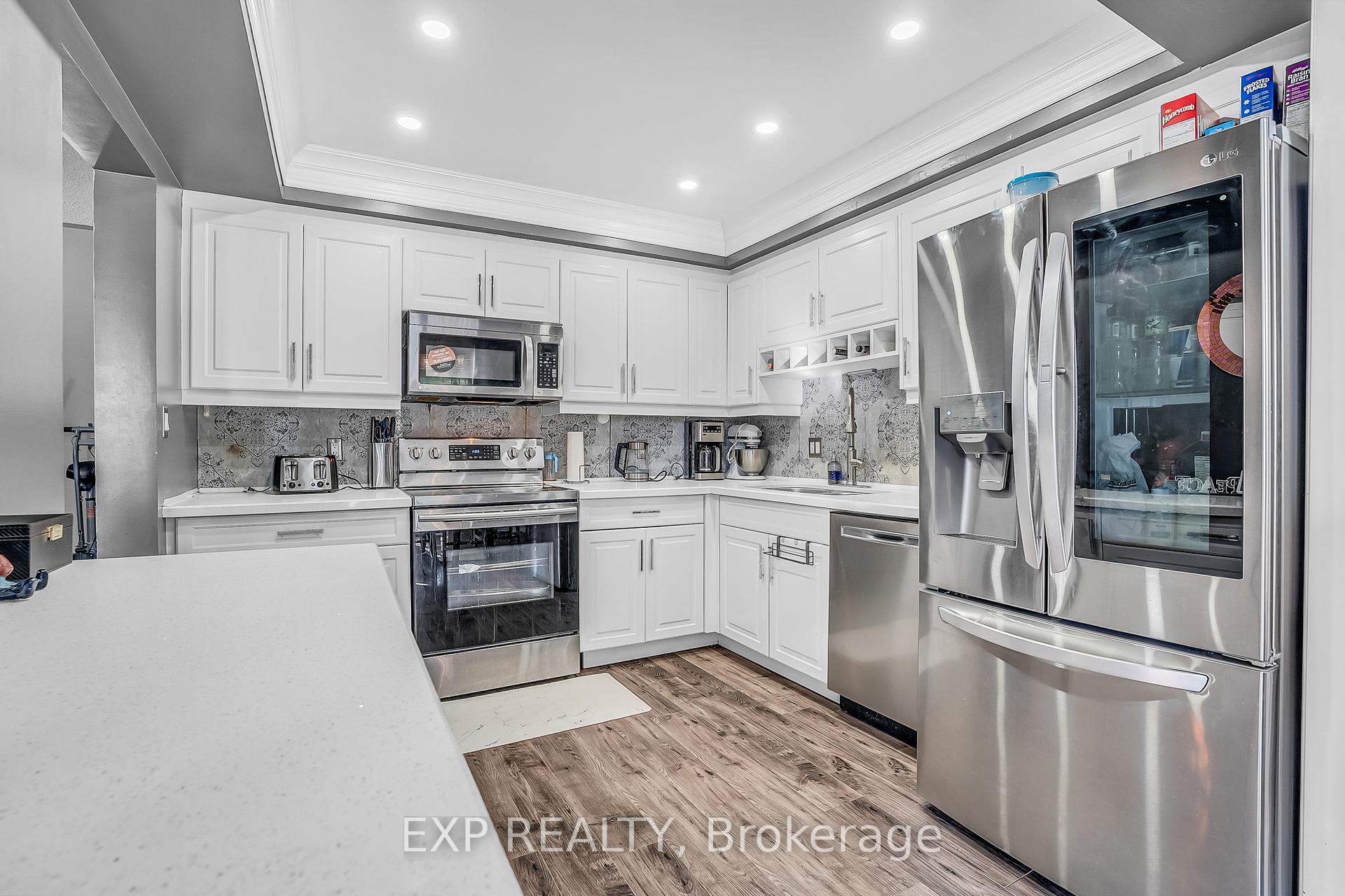Photo 15 of 88 Waverley Road, Clarington, Bowmanville — HOMEH