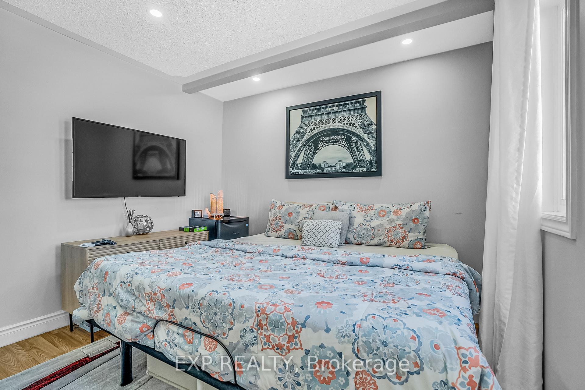 Photo 22 of 88 Waverley Road, Clarington, Bowmanville — HOMEH