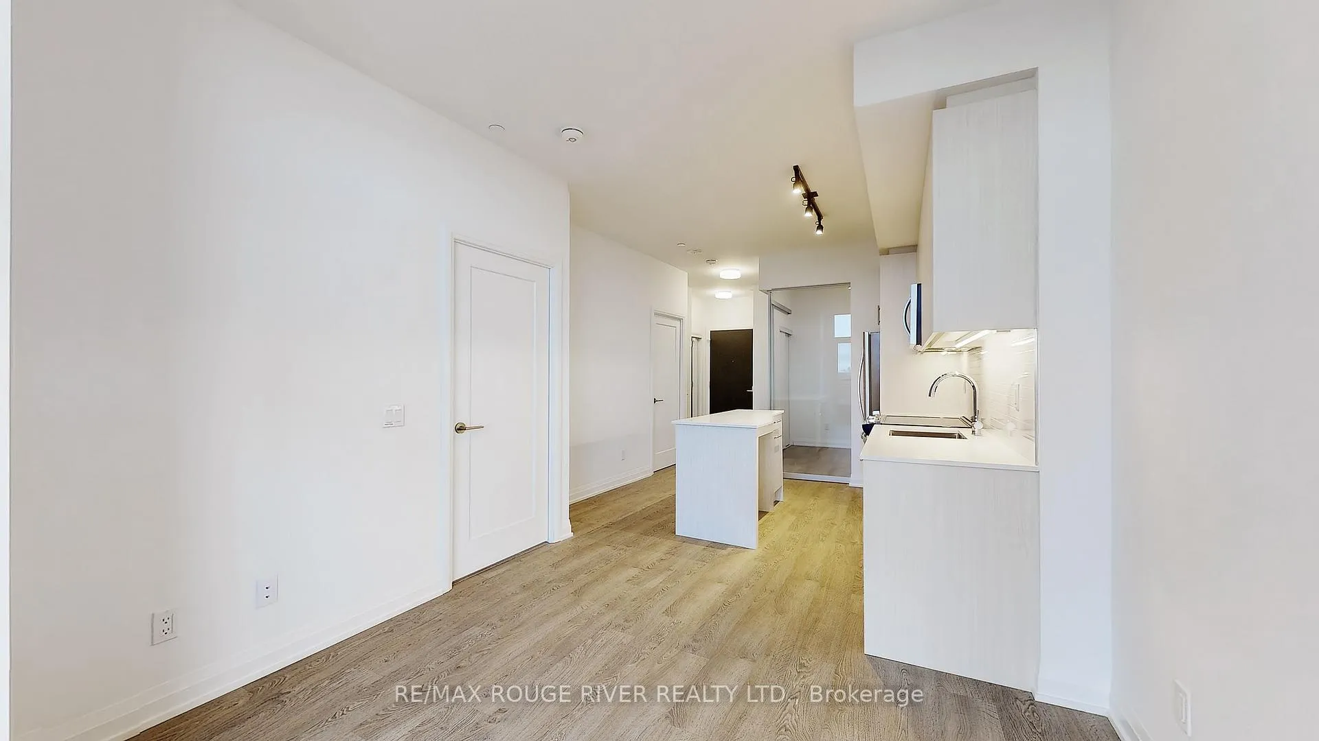 Photo 5 of Unit 1117, 286 Main Street, Toronto, East End-Danforth — HOMEH