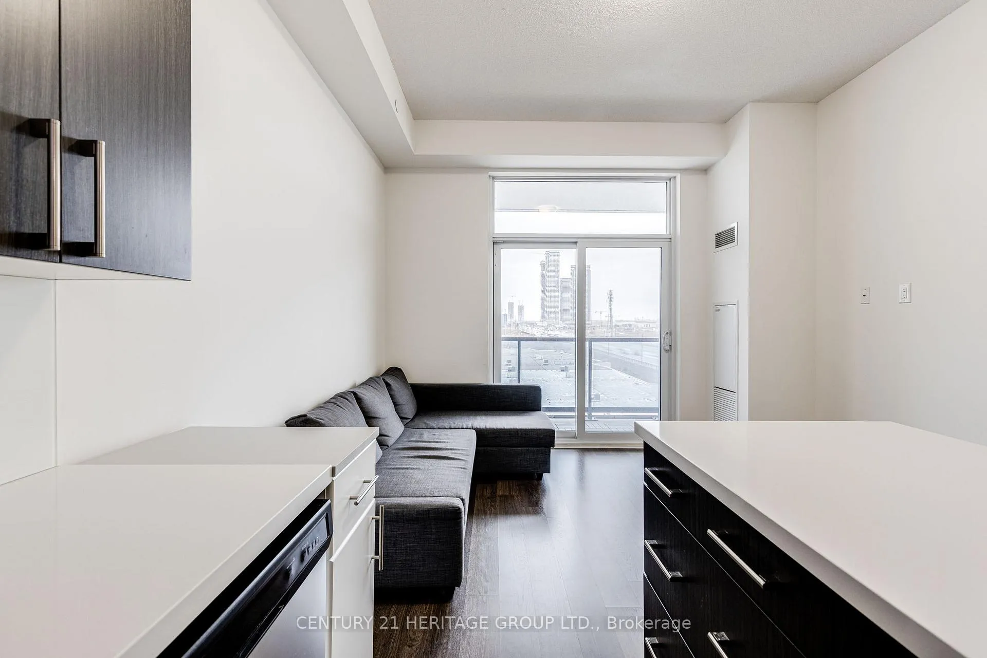 Photo 9 of Unit 710, 3600 Hwy 7, Vaughan, Vaughan Corporate Centre — HOMEH