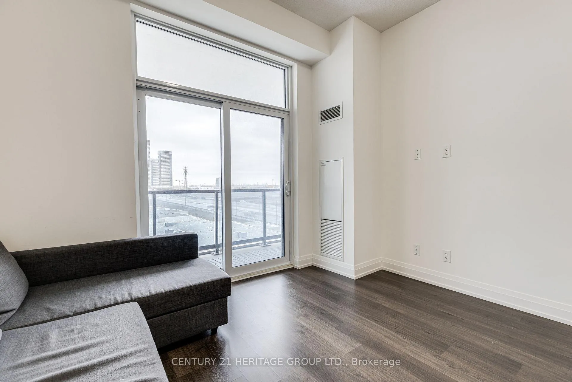 Photo 10 of Unit 710, 3600 Hwy 7, Vaughan, Vaughan Corporate Centre — HOMEH