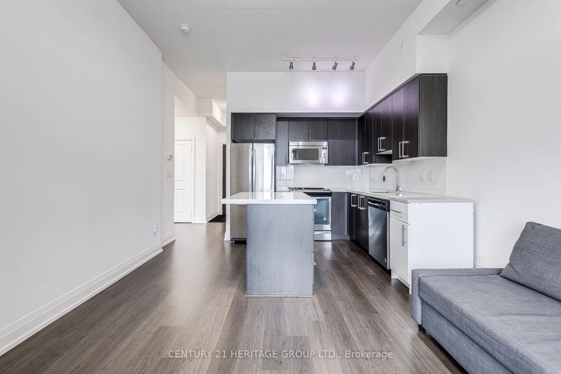 Photo 12 of Unit 710, 3600 Hwy 7, Vaughan, Vaughan Corporate Centre — HOMEH