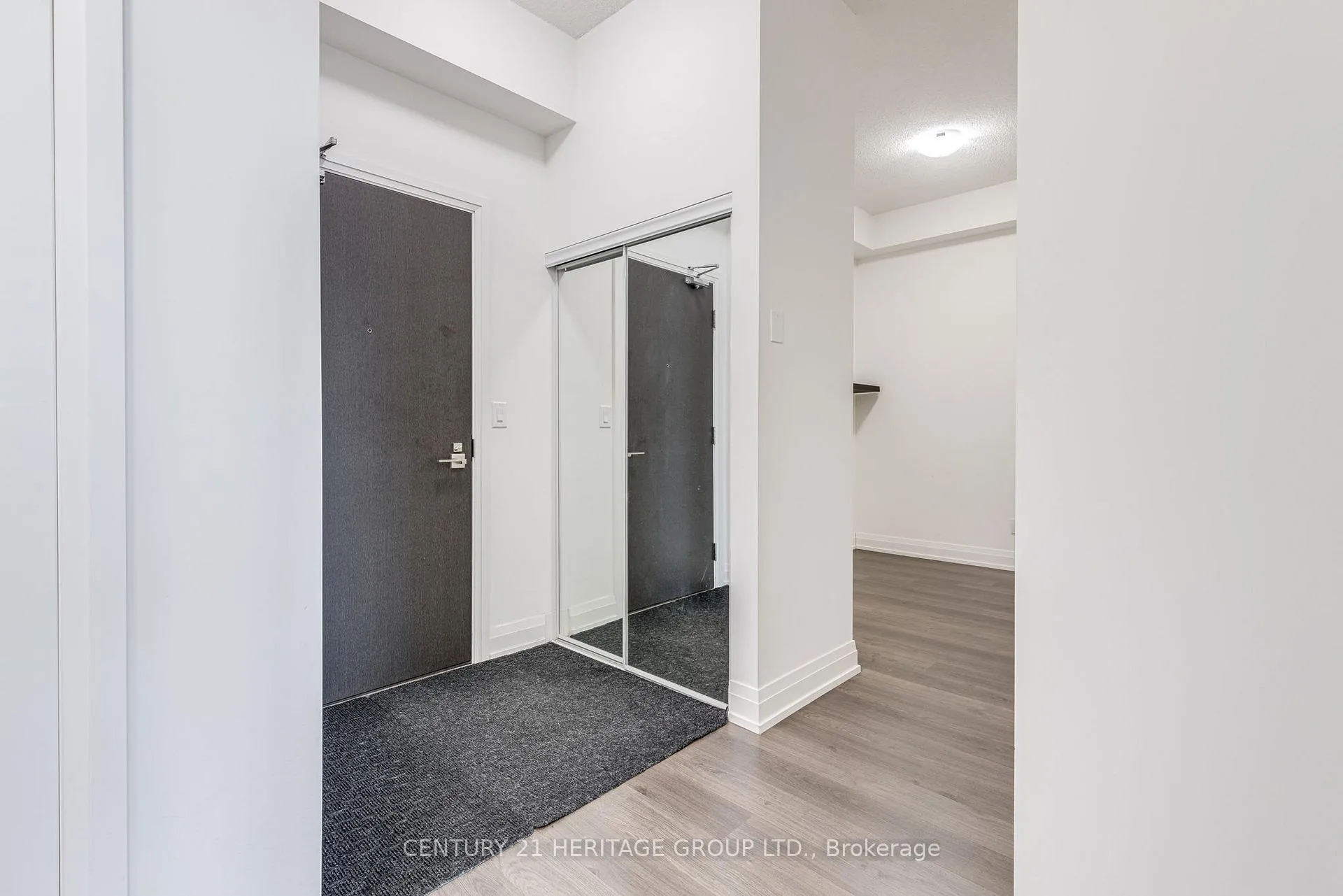 Photo 16 of Unit 710, 3600 Hwy 7, Vaughan, Vaughan Corporate Centre — HOMEH