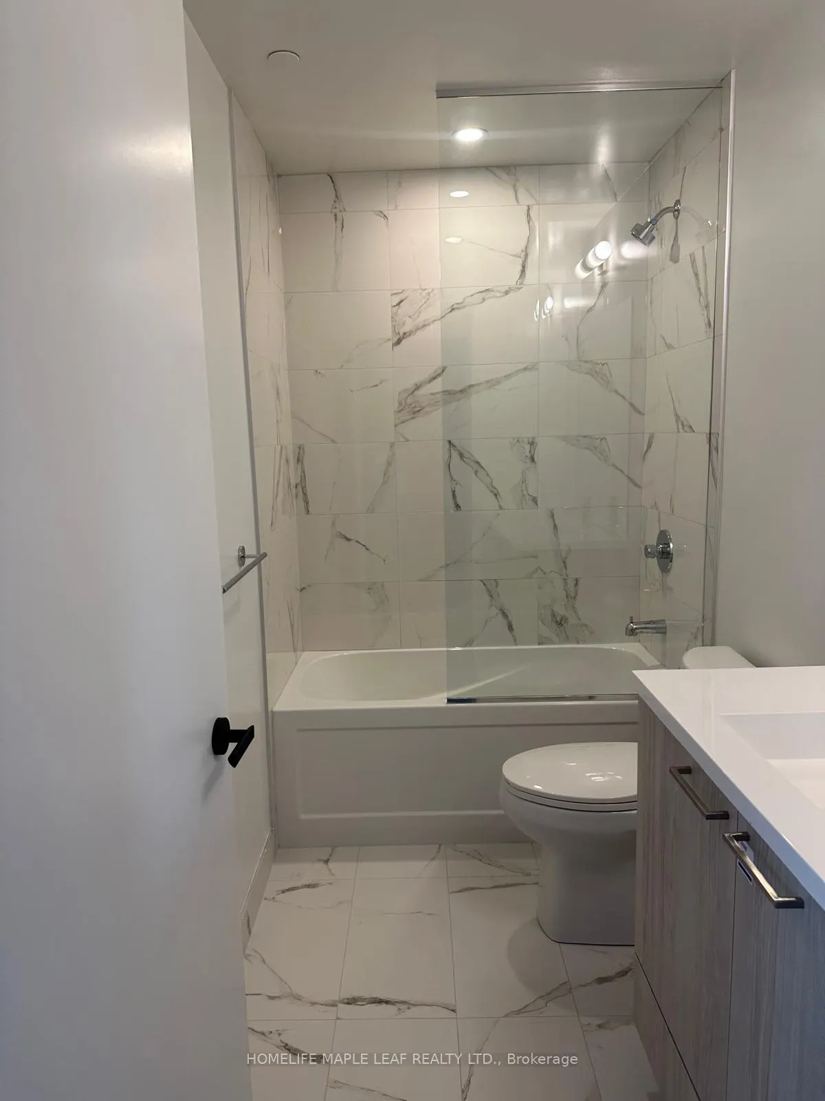 Photo 9 of Unit 5505, 225 Commerce Street, Vaughan, Vaughan Corporate Centre — HOMEH