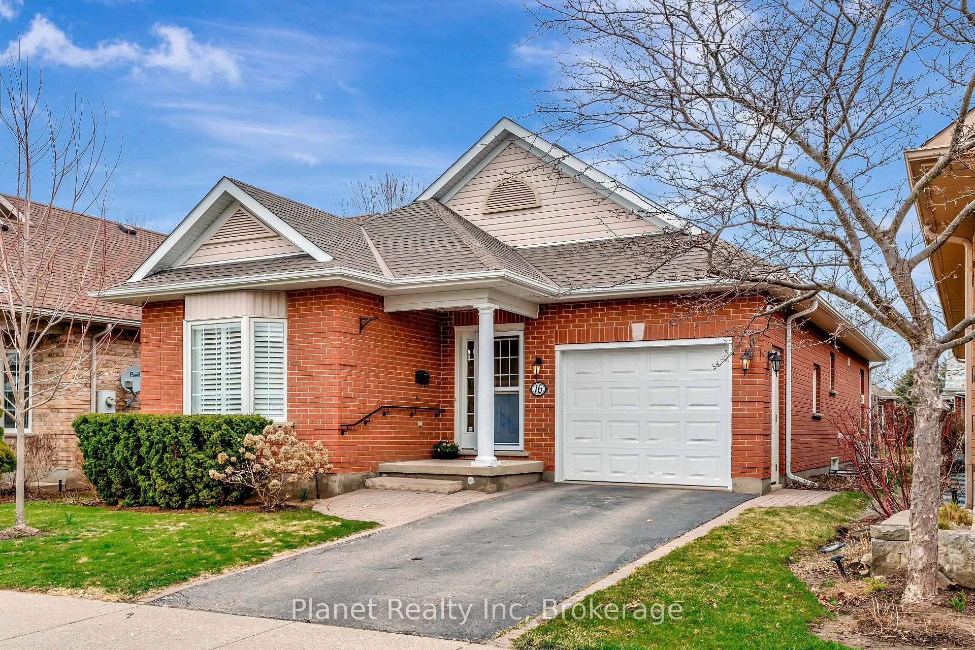 Front of 16 Winterberry Lane