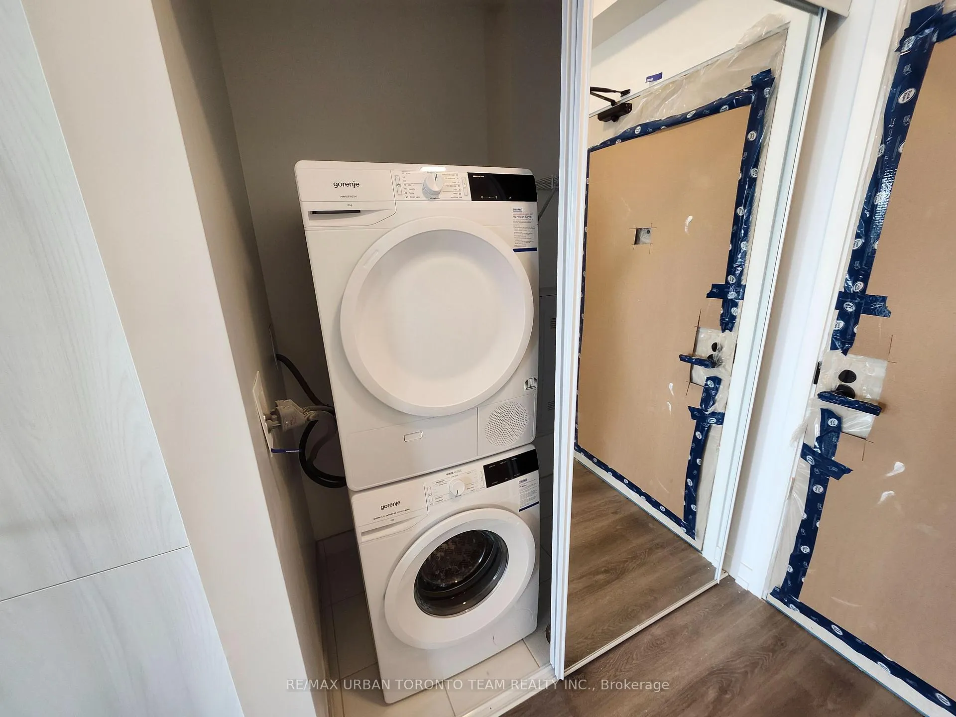 Photo 10 of Unit 3103, 225 Commerce Street, Vaughan, Vaughan Corporate Centre — HOMEH