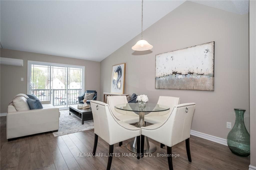 Photo 4 of Unit 202, 229 WATER St E, Cornwall — HOMEH
