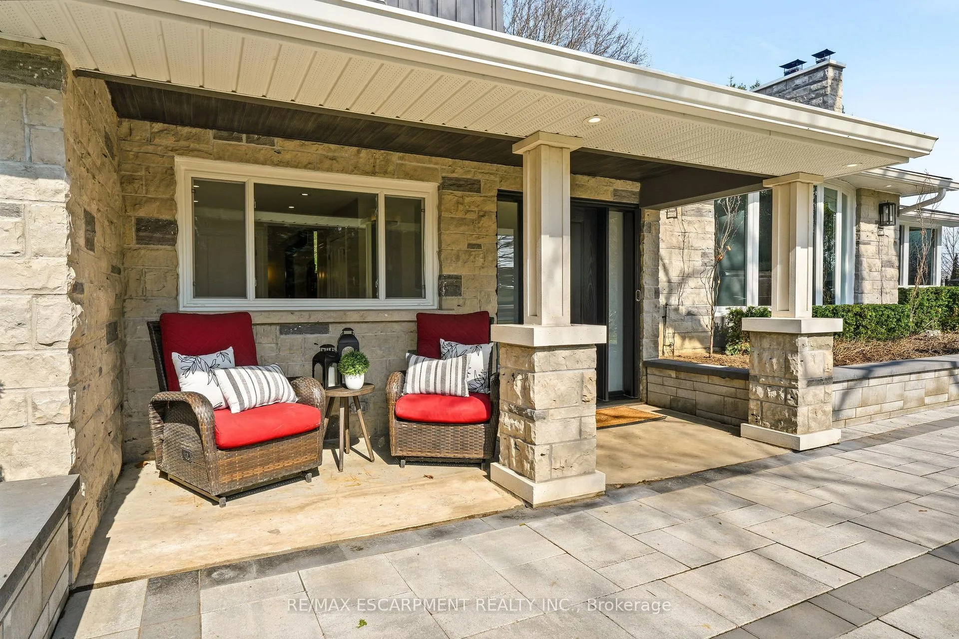 Photo 4 of 1189 Britannia Road, Burlington, Rural Burlington — HOMEH