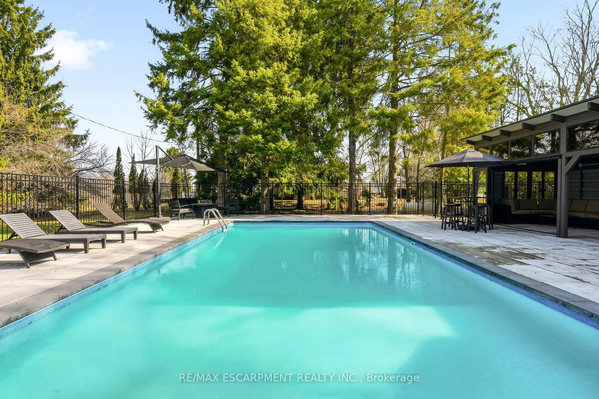 Photo 38 of 1189 Britannia Road, Burlington, Rural Burlington — HOMEH
