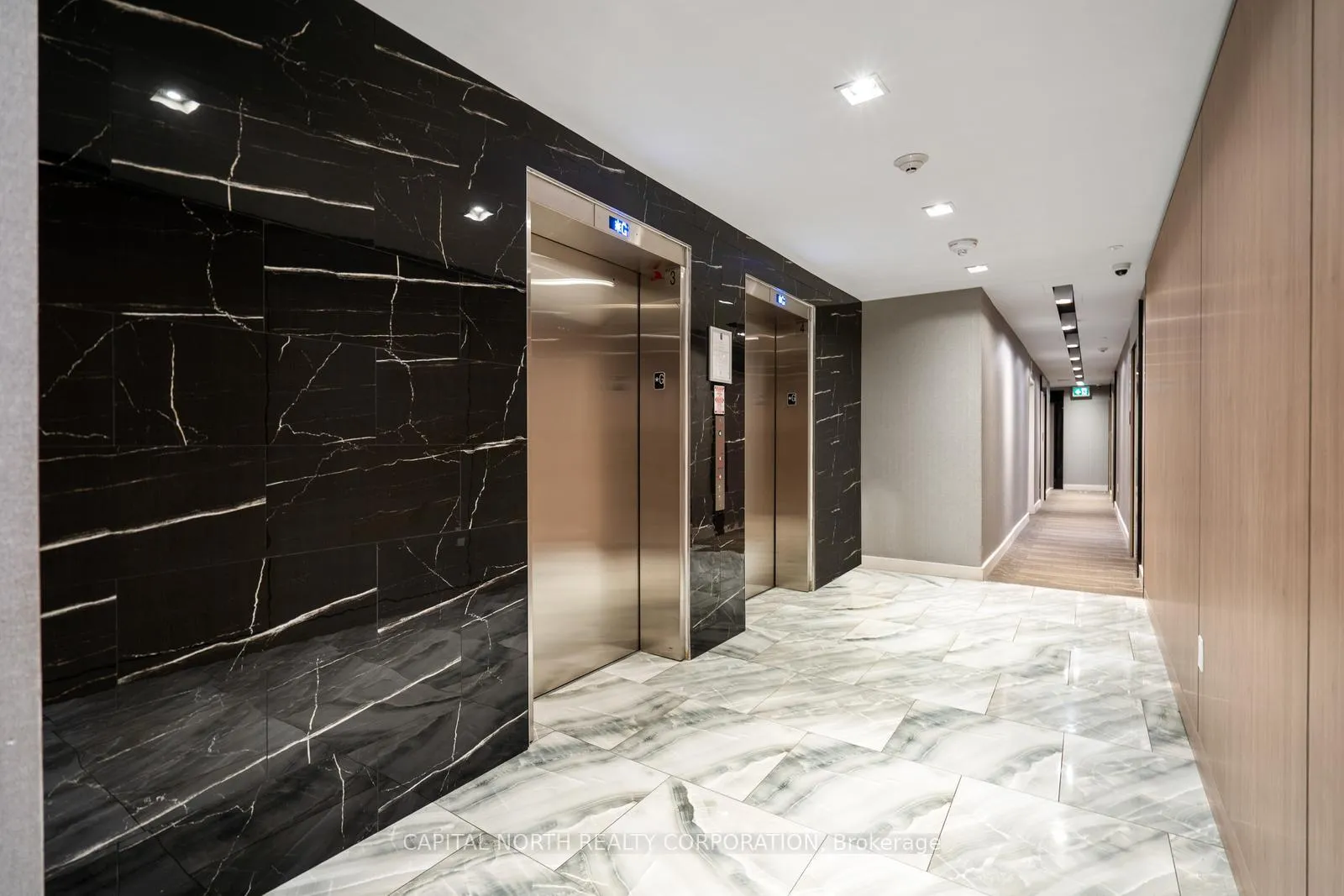 Photo 4 of Unit 311, 4800 Highway 7, Vaughan, East Woodbridge — HOMEH