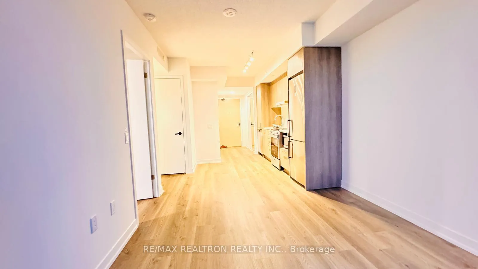 Photo 7 of Unit 2817, 195 Commerce Street, Vaughan, Vaughan Corporate Centre — HOMEH