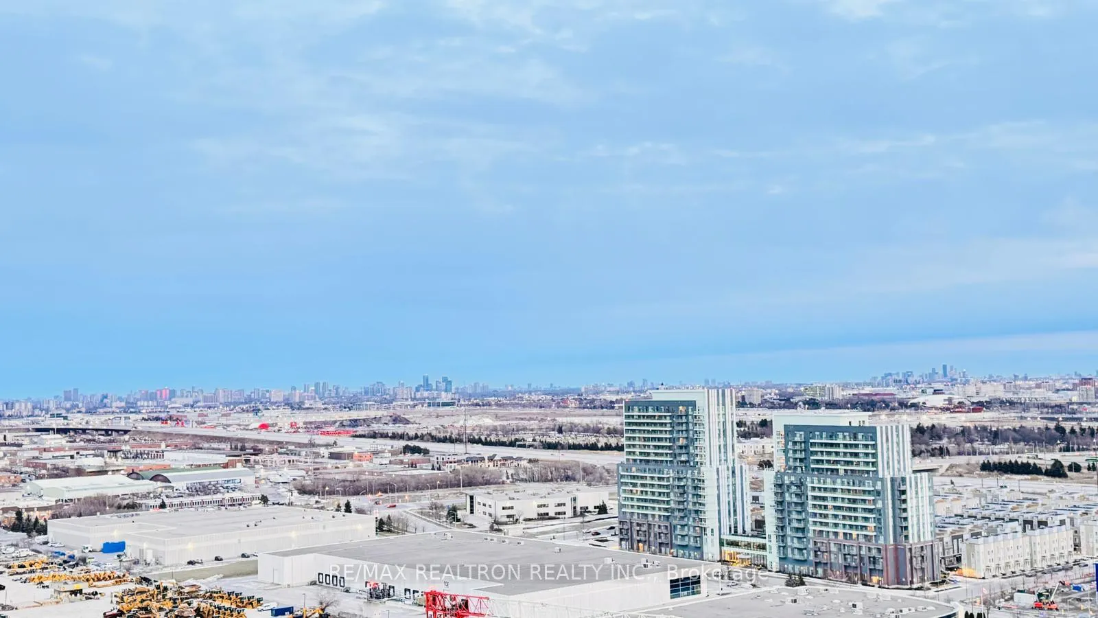 Photo 8 of Unit 2817, 195 Commerce Street, Vaughan, Vaughan Corporate Centre — HOMEH