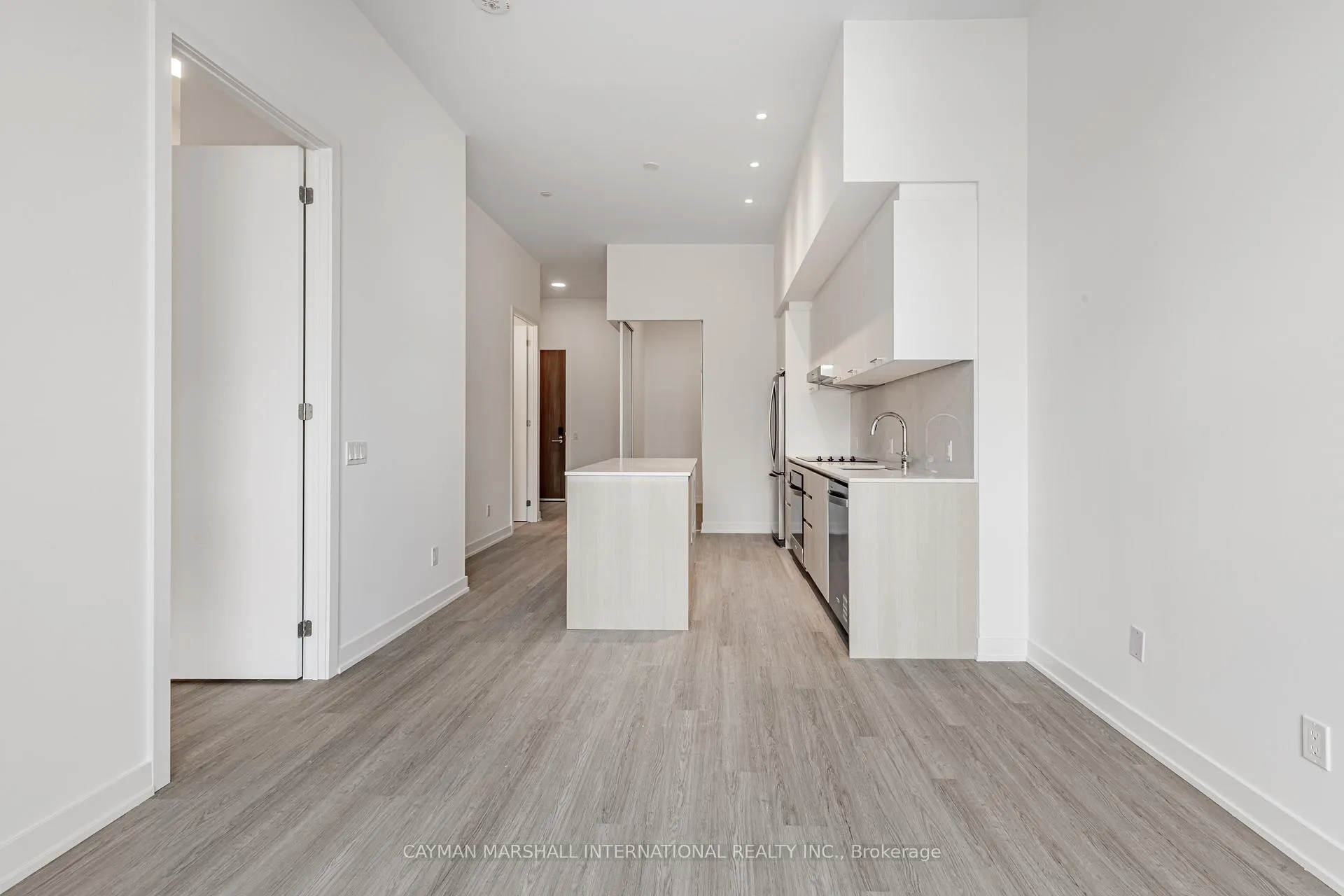 Photo 13 of Unit 103, 8188 Yonge Street, Vaughan, Uplands — HOMEH