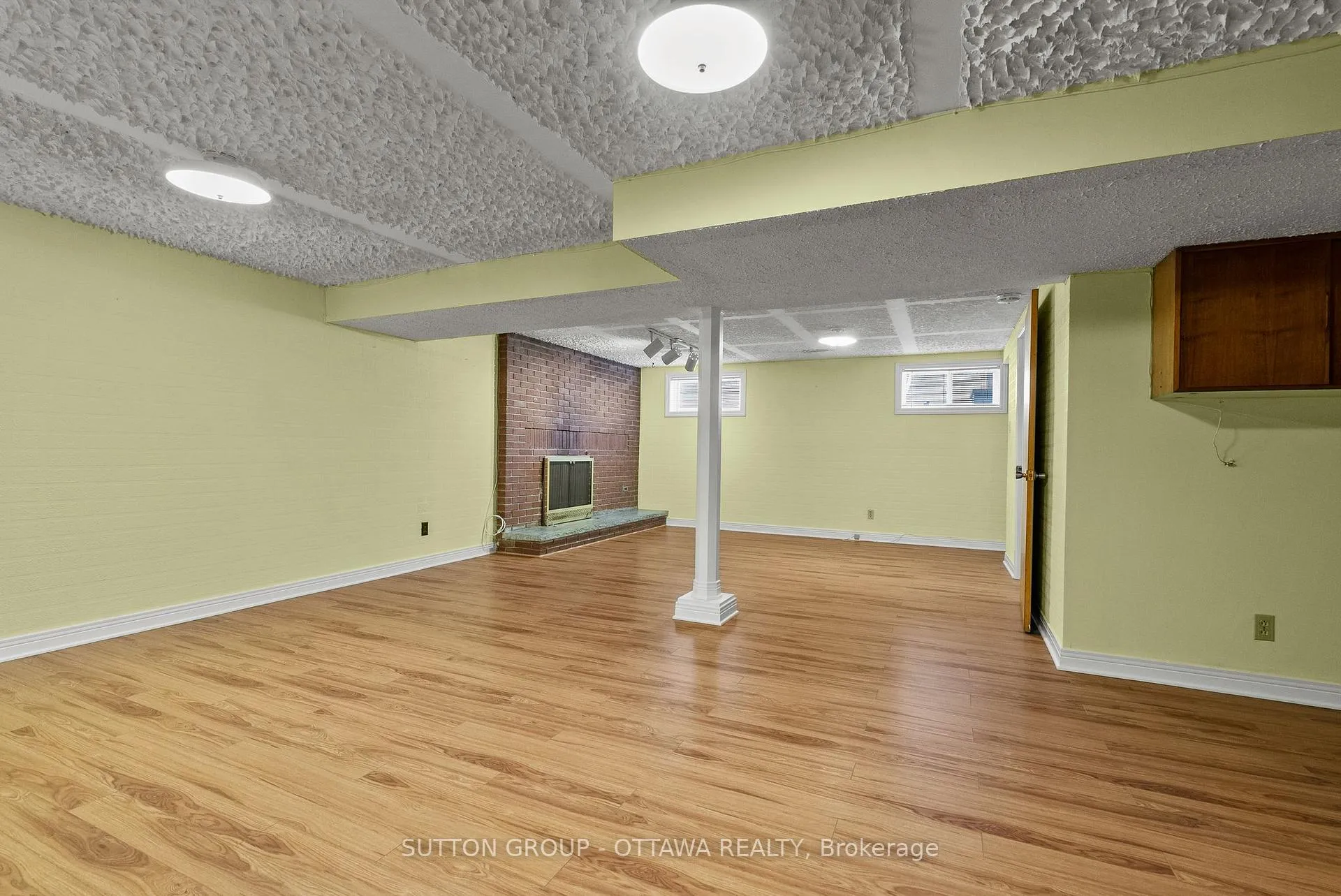 Photo 32 of 9 Aberfeldy Street, Ottawa, Arbeatha Park — HOMEH