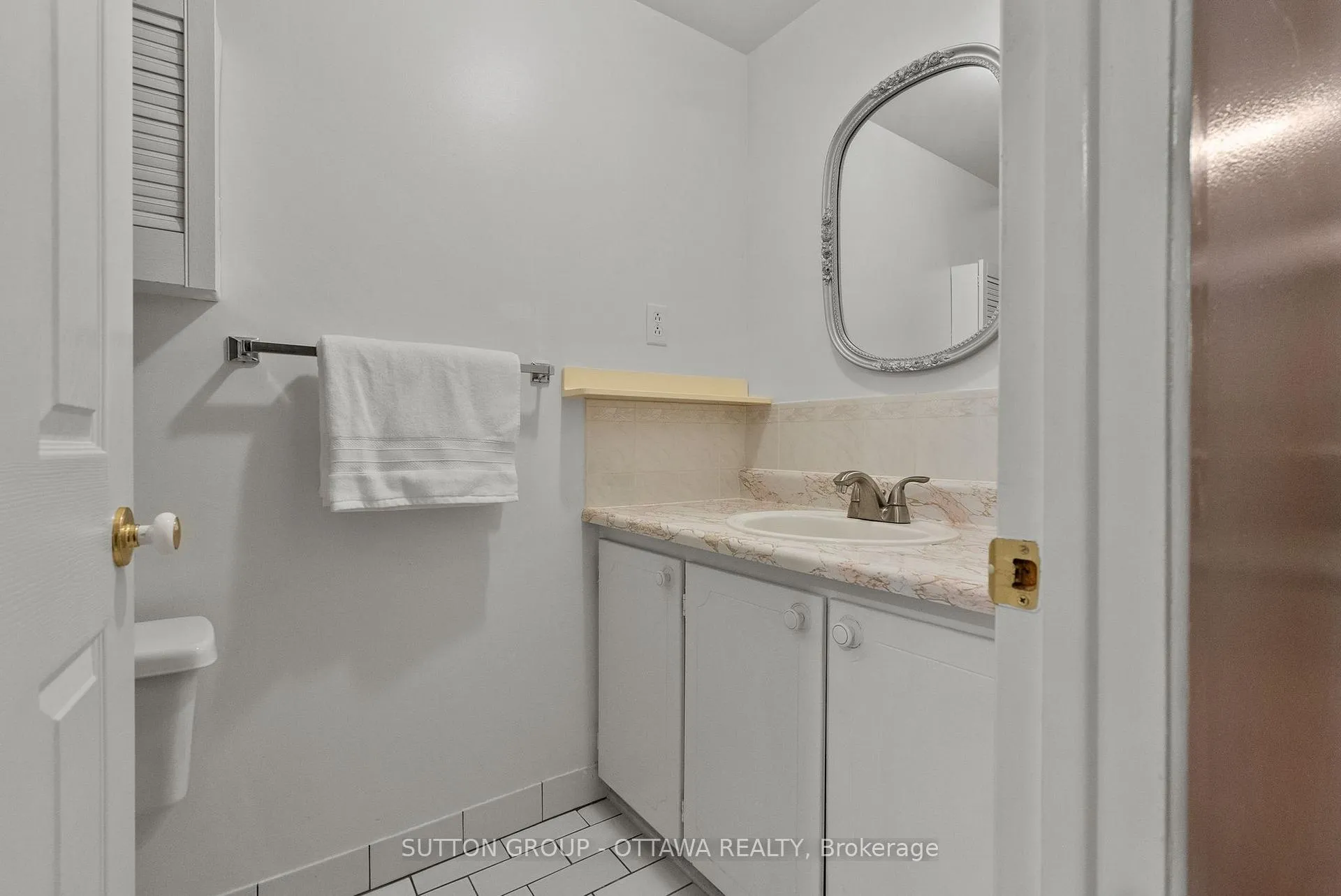 Photo 34 of 9 Aberfeldy Street, Ottawa, Arbeatha Park — HOMEH