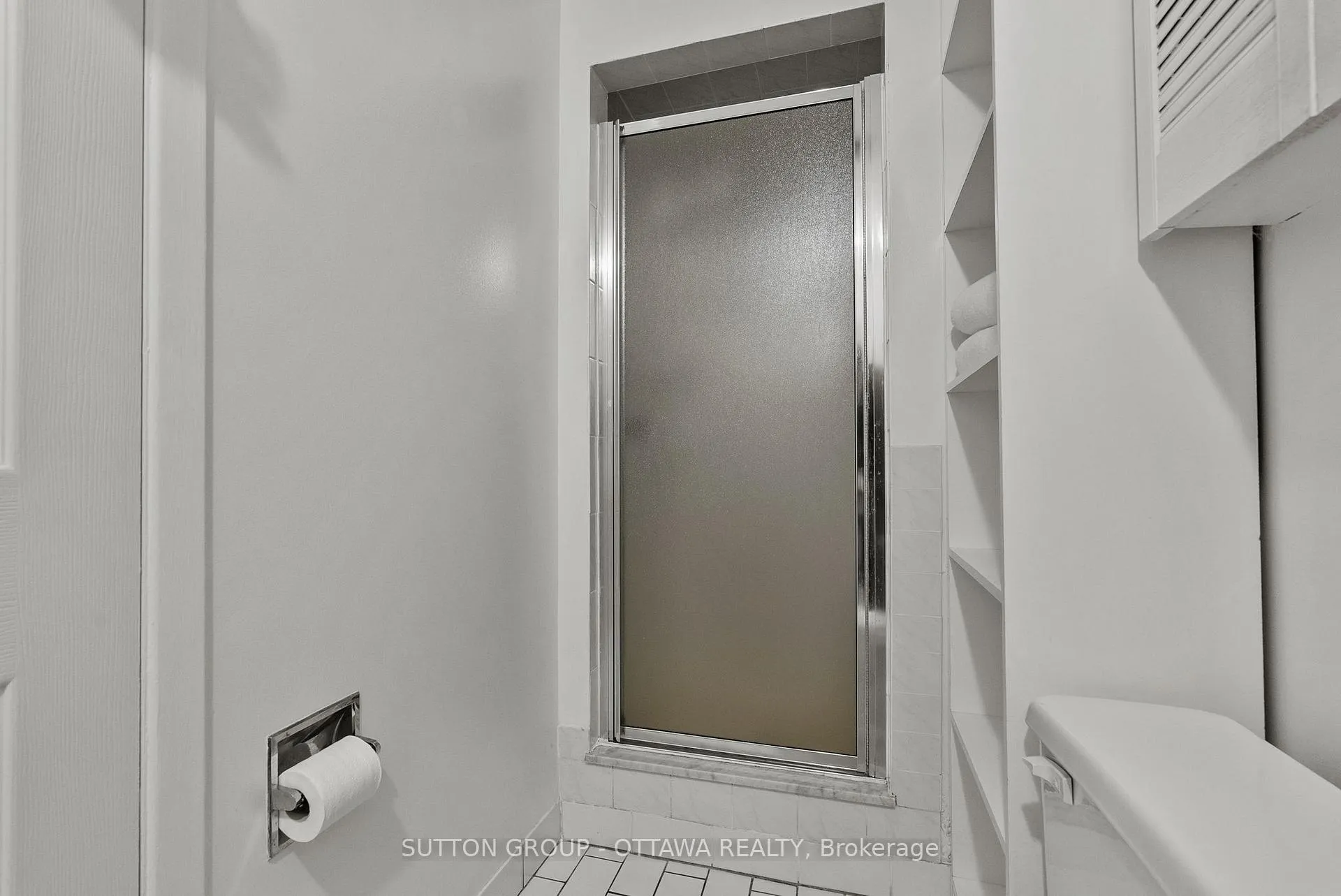 Photo 35 of 9 Aberfeldy Street, Ottawa, Arbeatha Park — HOMEH