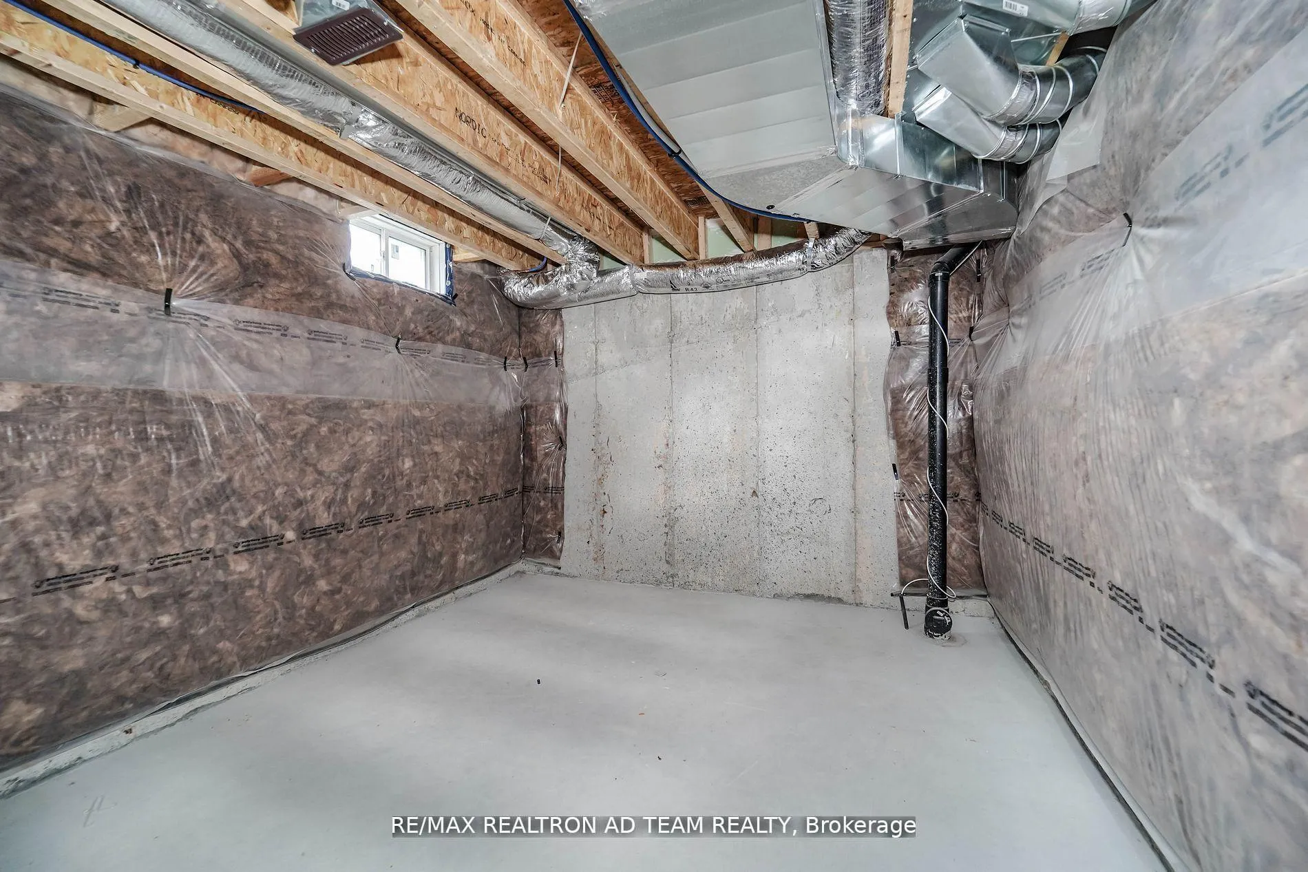 Photo 31 of 13 Hallmark Way, Whitby, Lynde Creek — HOMEH