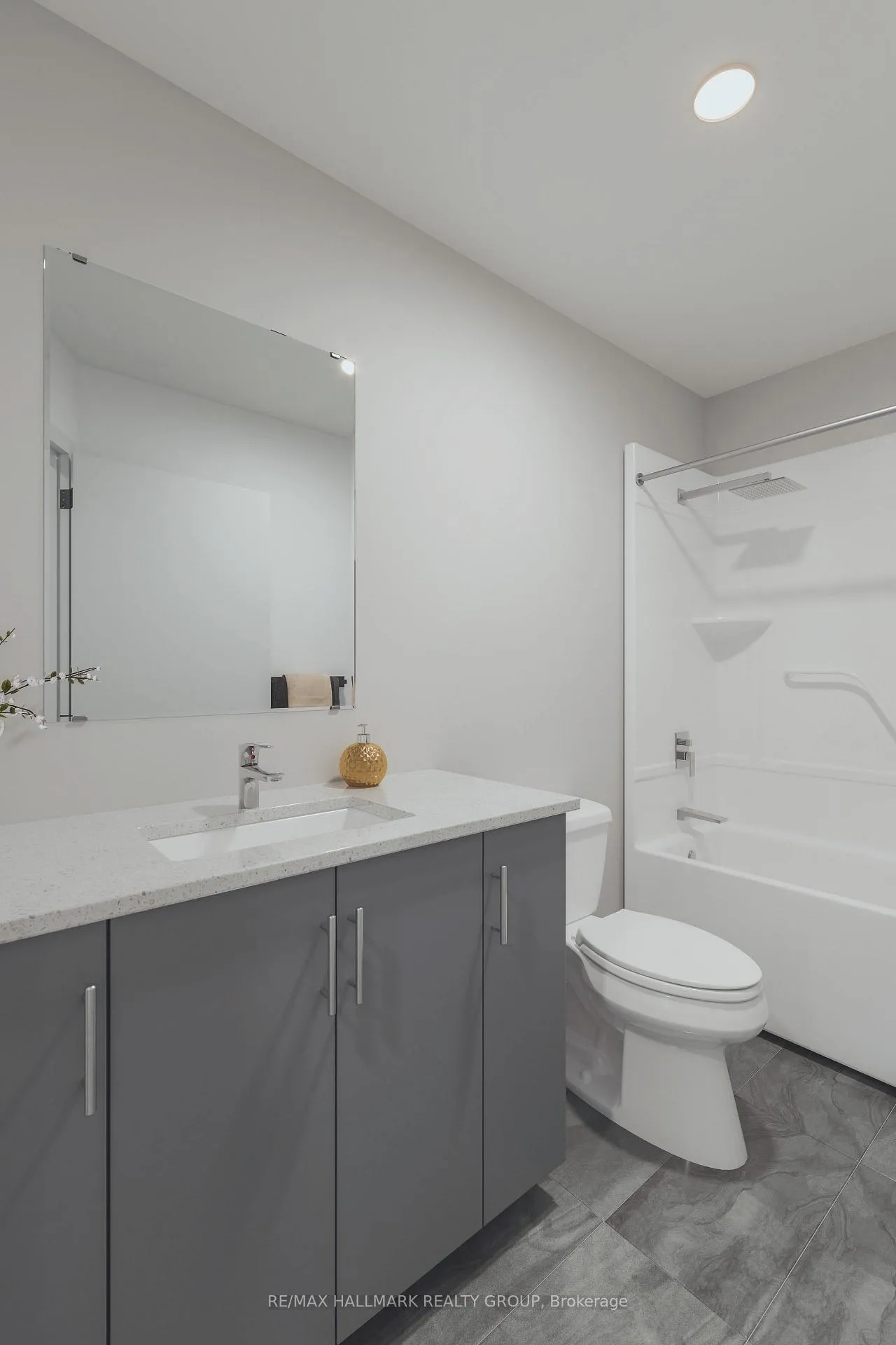 Photo 3 of Unit 905, 353 Gardner Street, Ottawa, Vanier — HOMEH