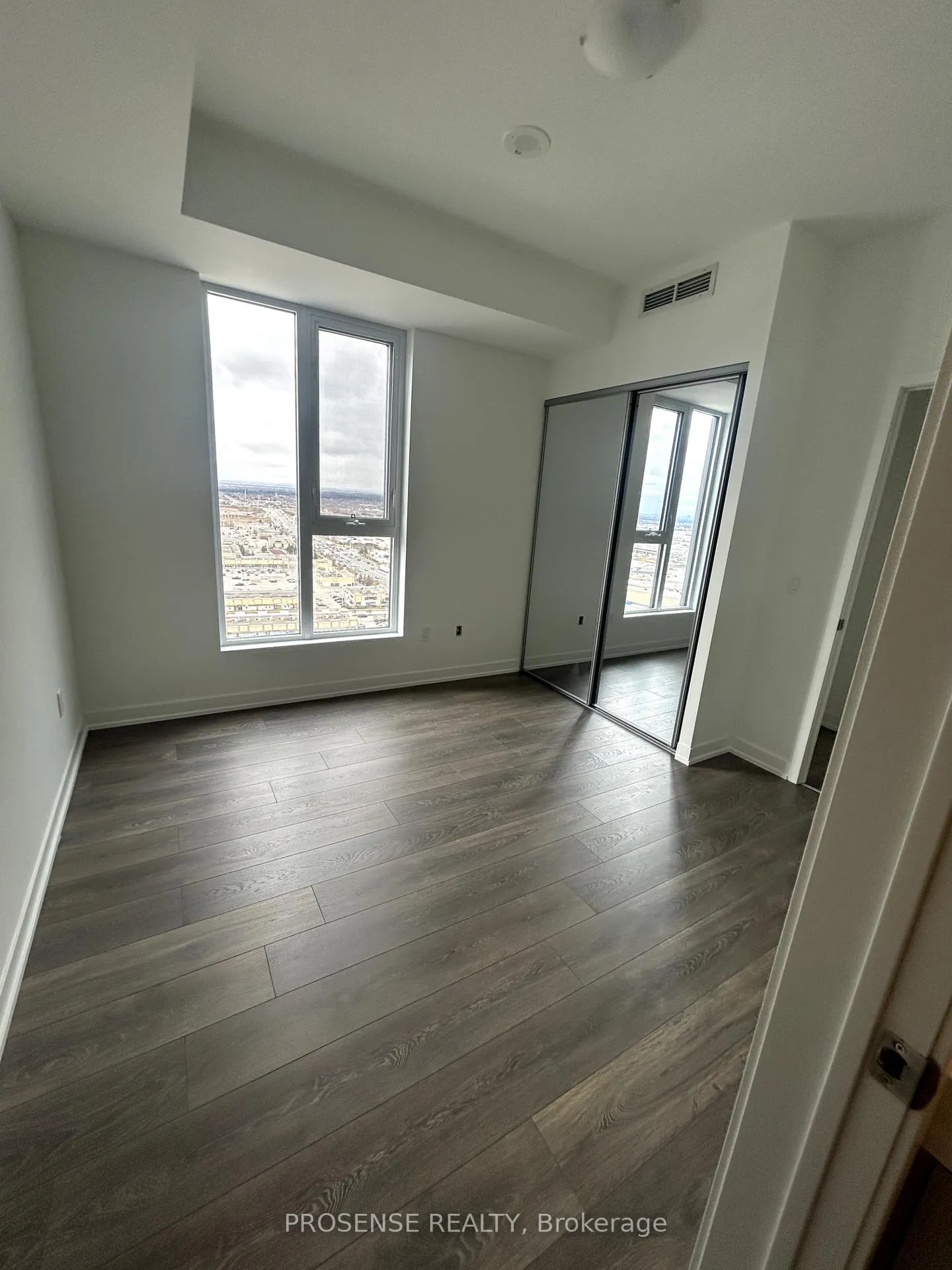 Photo 3 of Unit 2313, 10 Abeja Street, Vaughan, Concord — HOMEH