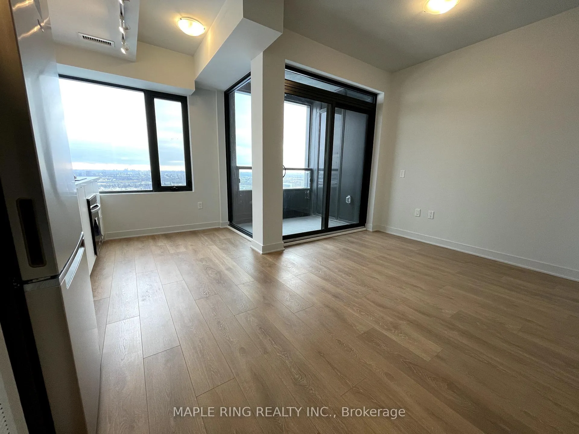 Photo 1 of Unit 2909, 2920 Highway 7 Road, Vaughan, Concord — HOMEH