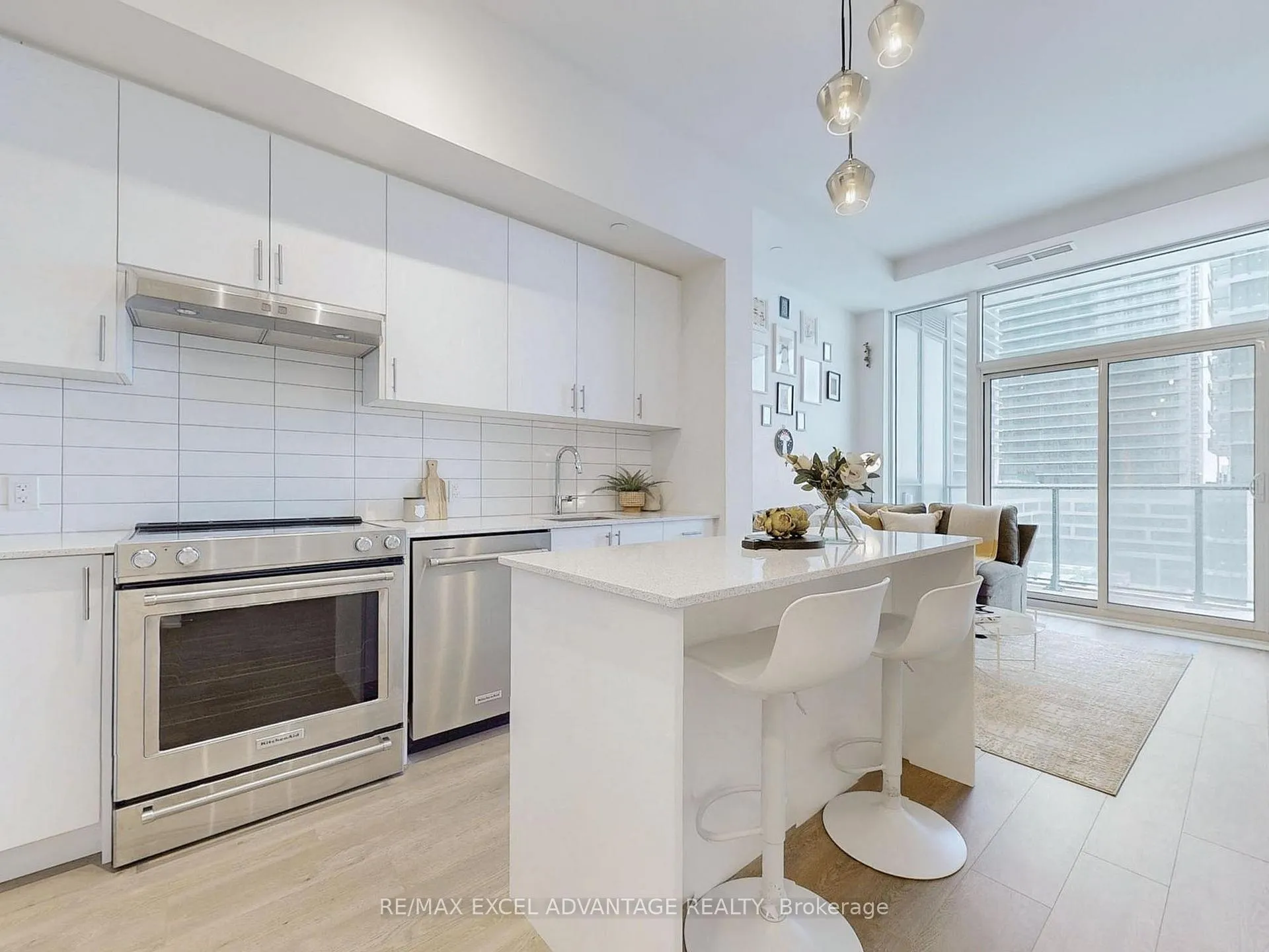 Photo 1 of Unit 710, 9000 Jane Street, Vaughan, Vellore Village — HOMEH