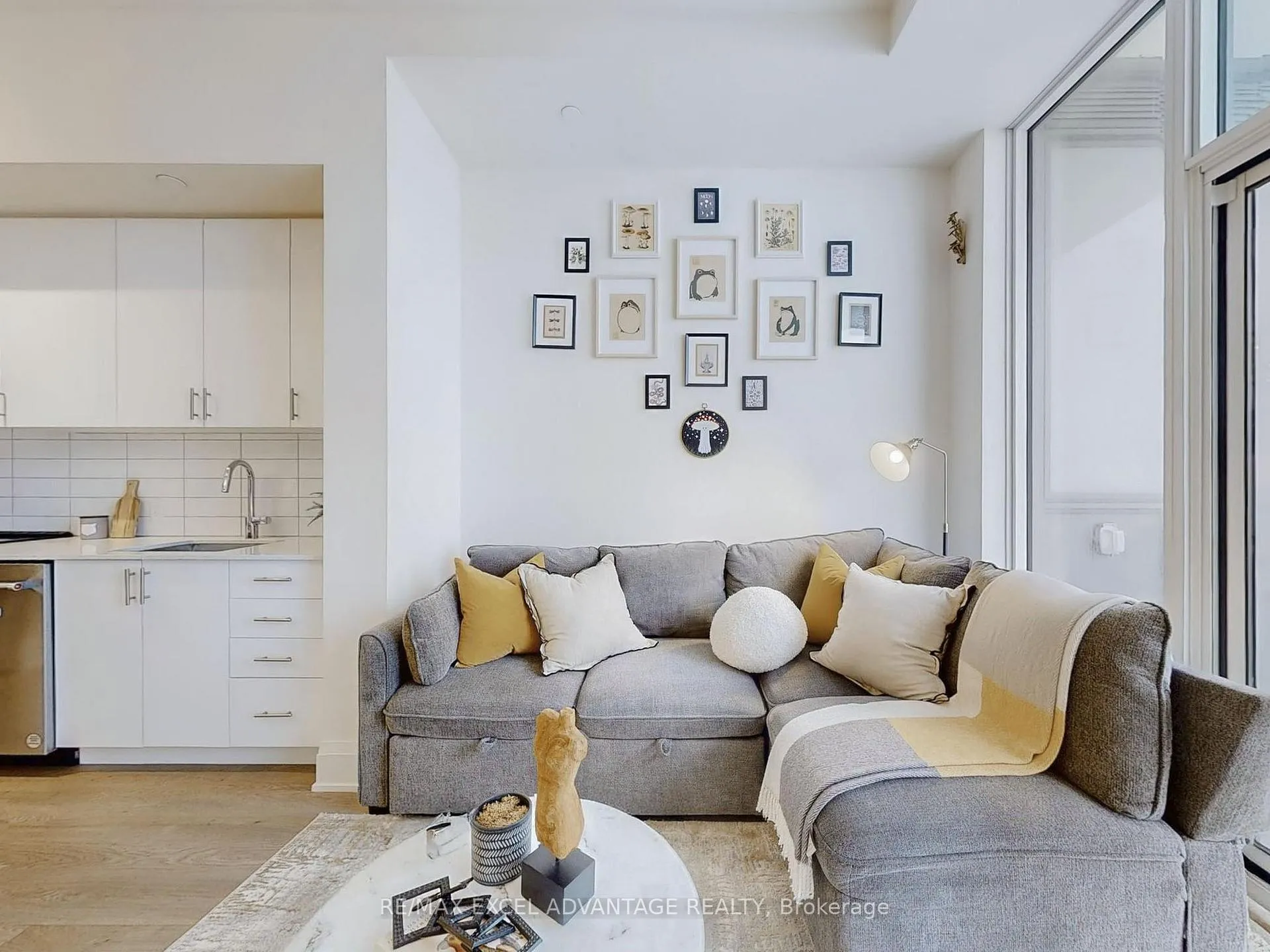 Photo 5 of Unit 710, 9000 Jane Street, Vaughan, Vellore Village — HOMEH