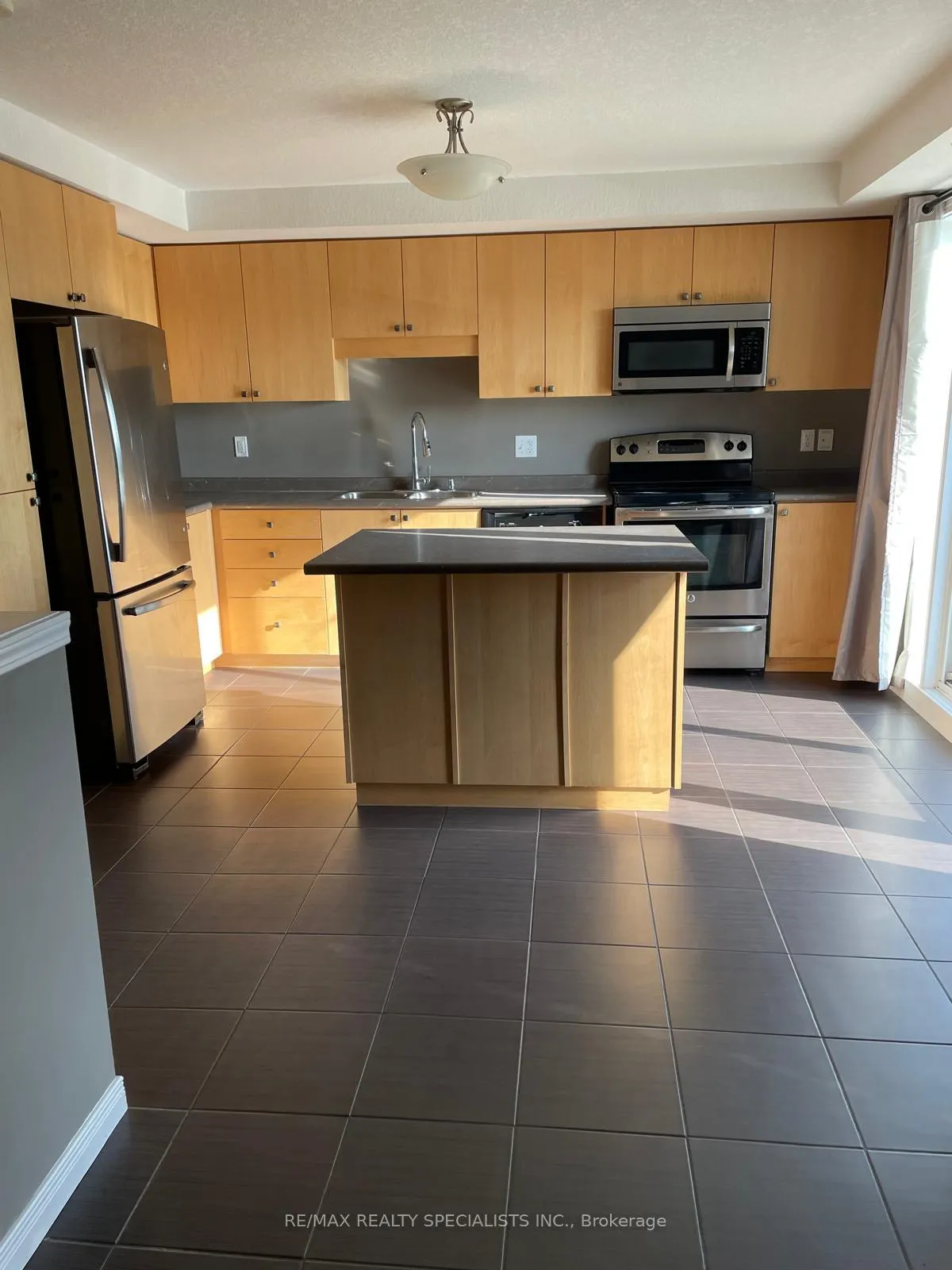Photo 8 of 1662 Fischer Hallman Road, Kitchener — HOMEH