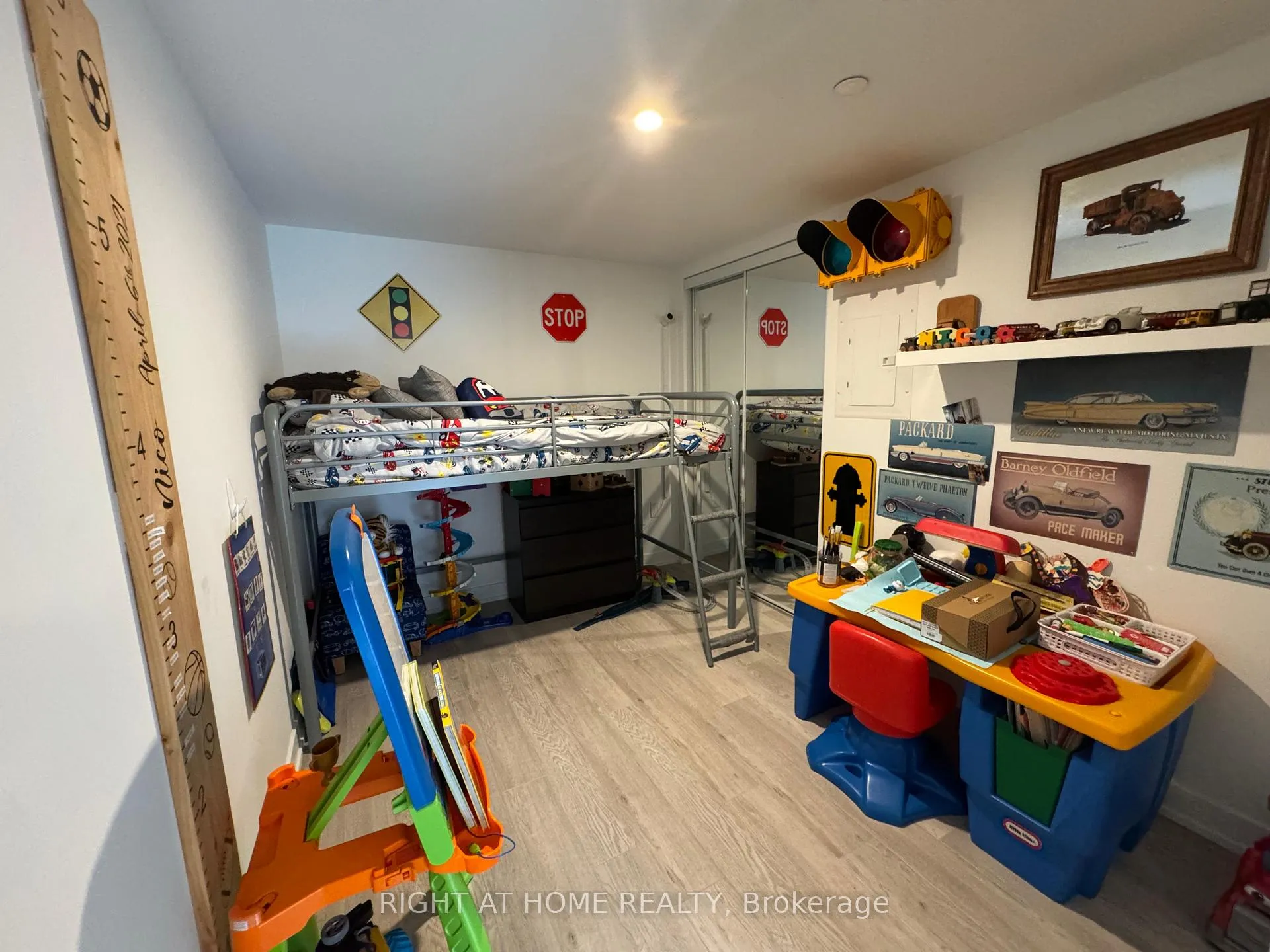 Photo 9 of Unit 320, 3 Starthgowan Avenue, Toronto, Lawrence Park South — HOMEH