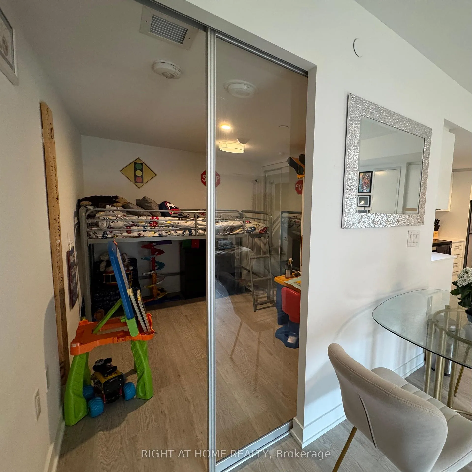 Photo 18 of Unit 320, 3 Starthgowan Avenue, Toronto, Lawrence Park South — HOMEH