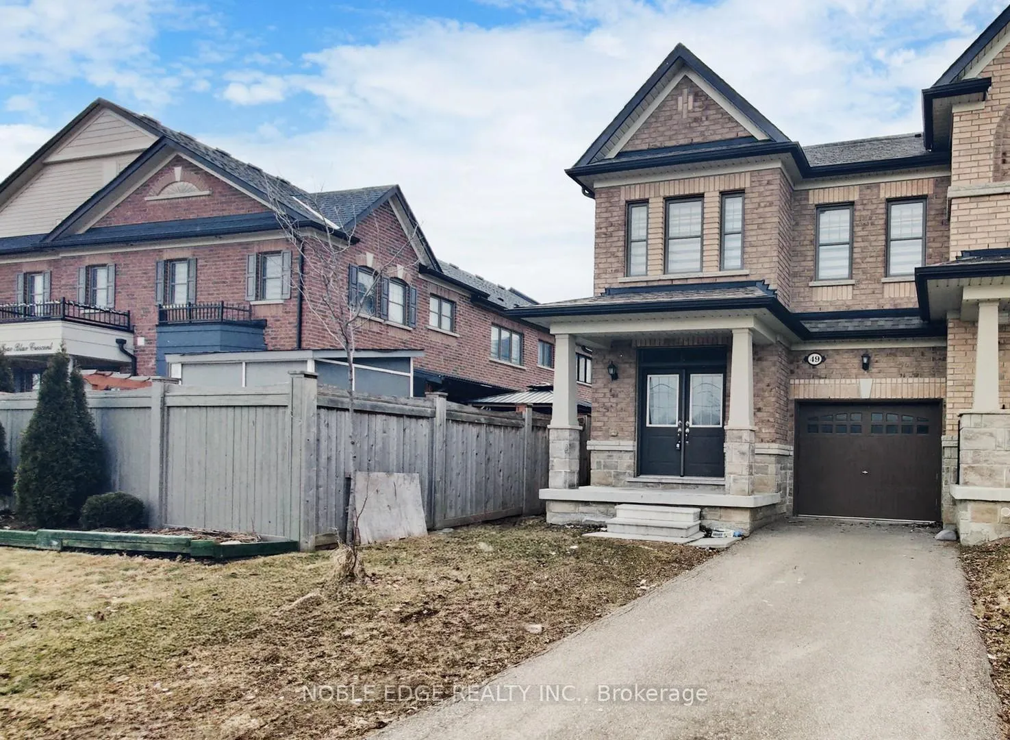 Photo 2 of 49 True Blue Crescent, Caledon, Bolton East — HOMEH
