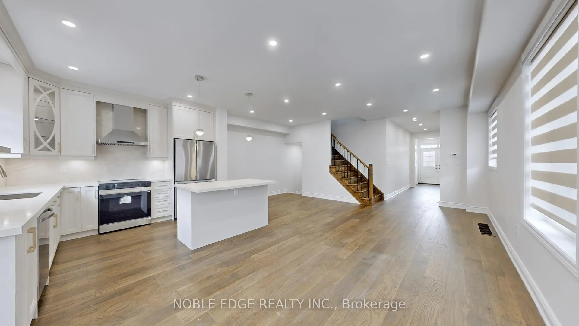 Photo 6 of 49 True Blue Crescent, Caledon, Bolton East — HOMEH