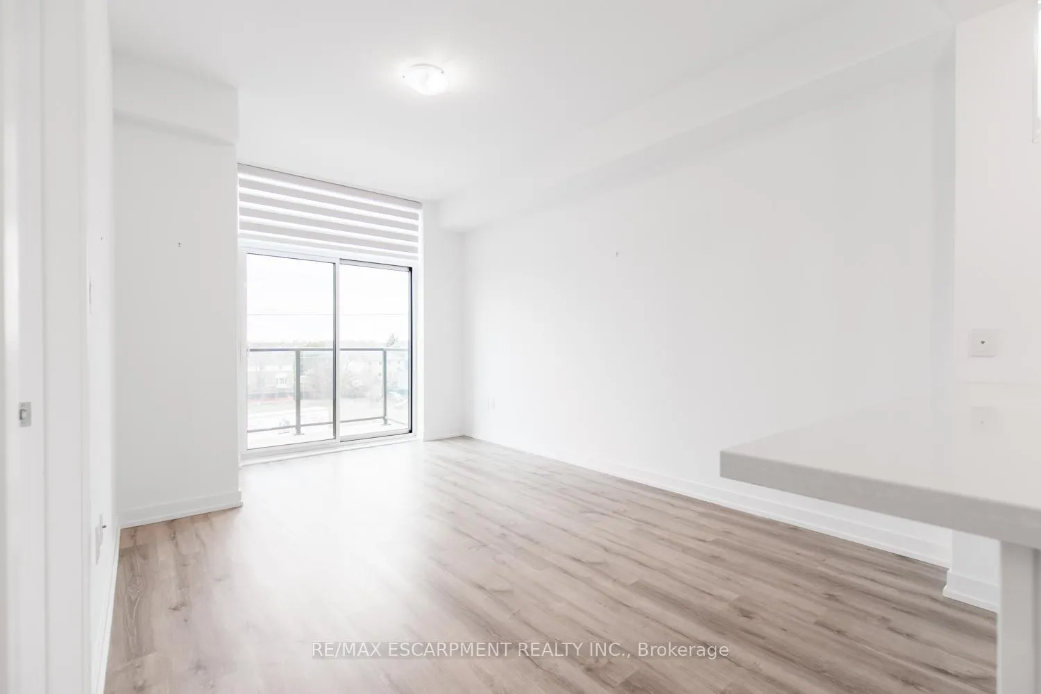 Photo 18 of Unit 407, 450 Dundas Street, Hamilton, Waterdown — HOMEH