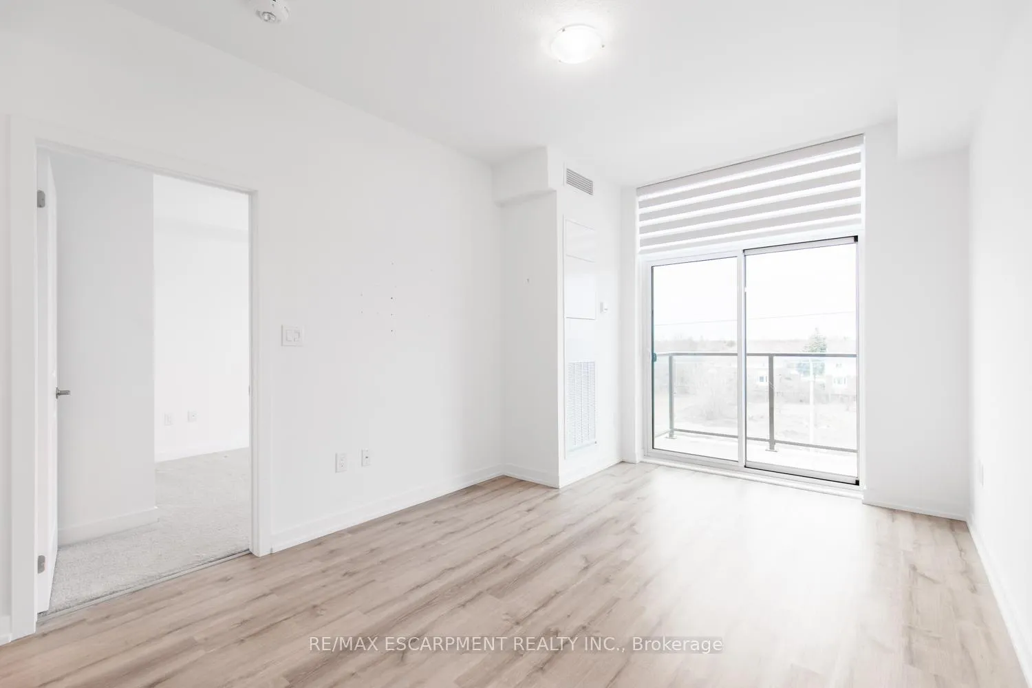 Photo 19 of Unit 407, 450 Dundas Street, Hamilton, Waterdown — HOMEH