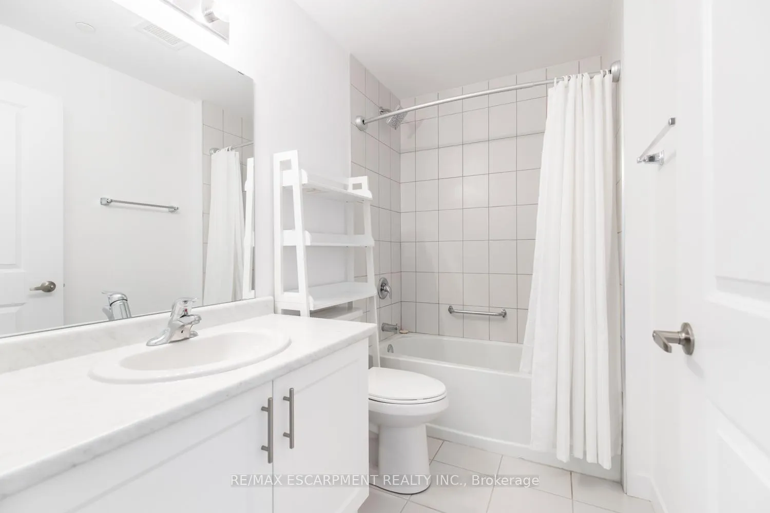 Photo 28 of Unit 407, 450 Dundas Street, Hamilton, Waterdown — HOMEH
