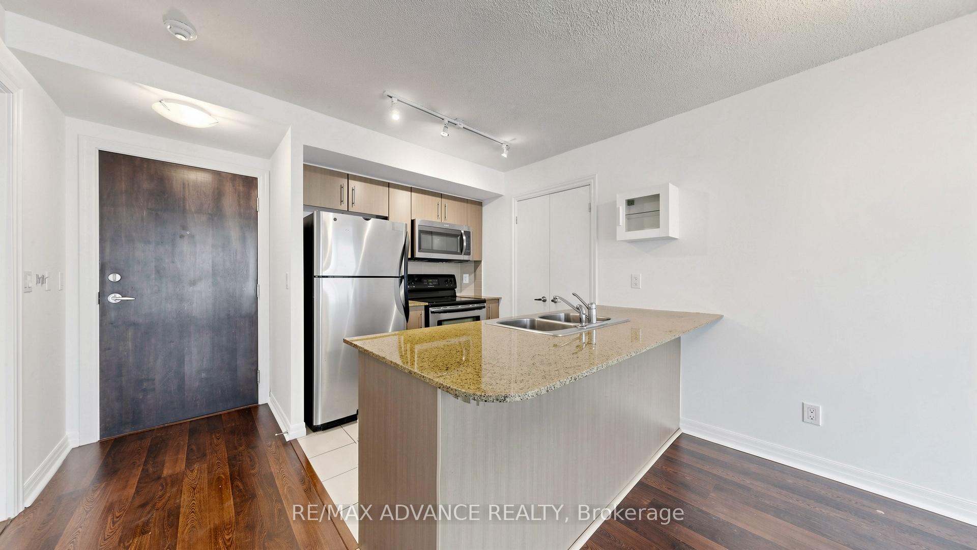Photo 8 of Unit 1805, 12 Yonge Street, Toronto, Waterfront Communities — HOMEH