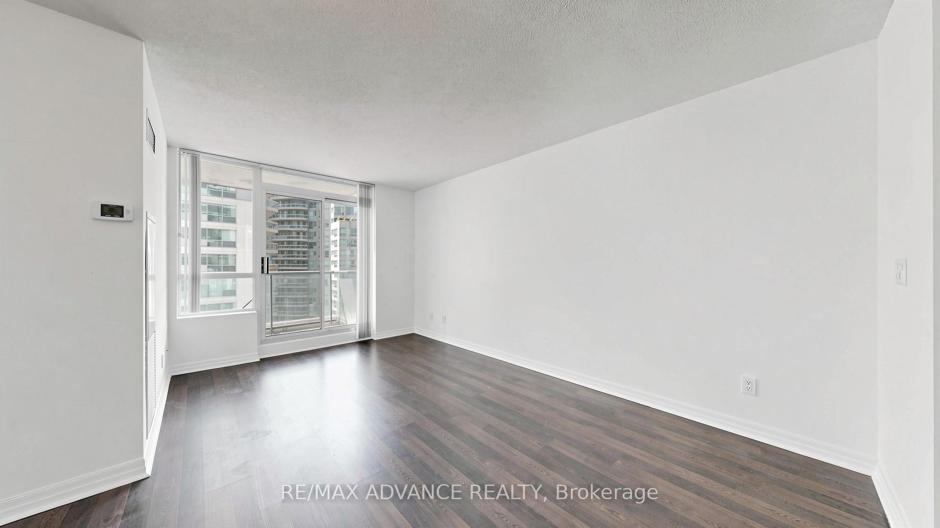 Photo 18 of Unit 1805, 12 Yonge Street, Toronto, Waterfront Communities — HOMEH