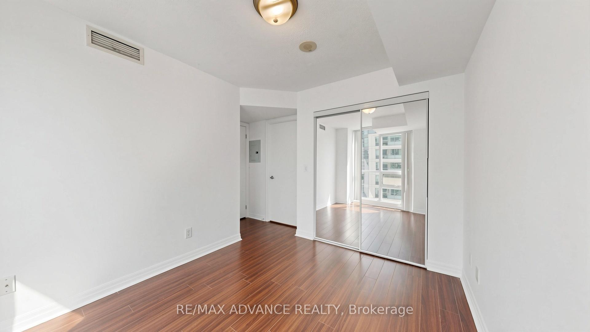 Photo 25 of Unit 1805, 12 Yonge Street, Toronto, Waterfront Communities — HOMEH