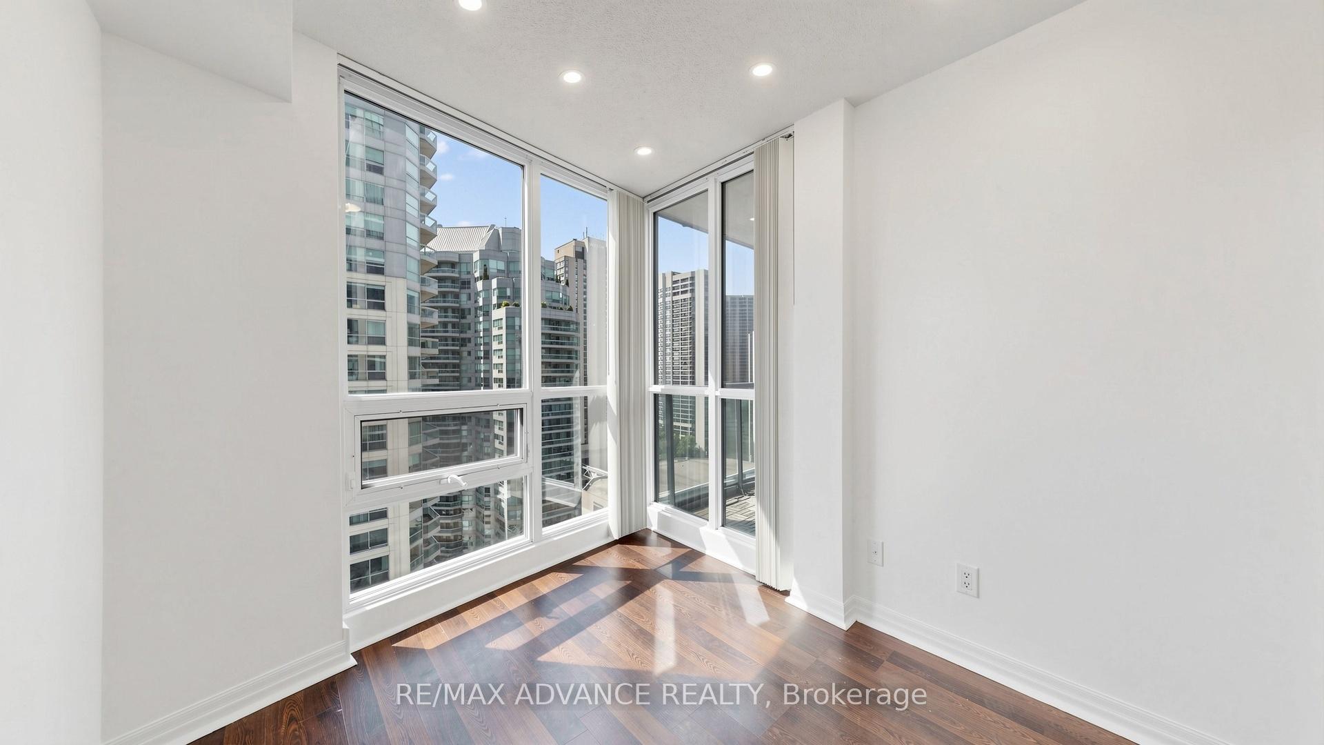 Photo 27 of Unit 1805, 12 Yonge Street, Toronto, Waterfront Communities — HOMEH
