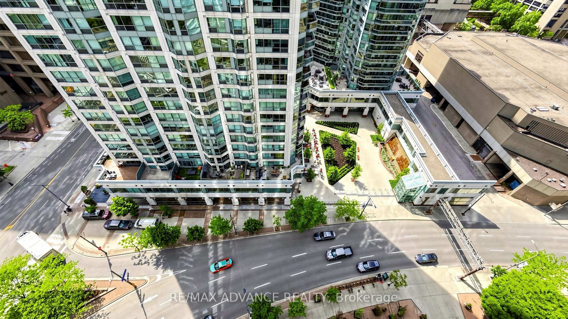 Photo 36 of Unit 1805, 12 Yonge Street, Toronto, Waterfront Communities — HOMEH