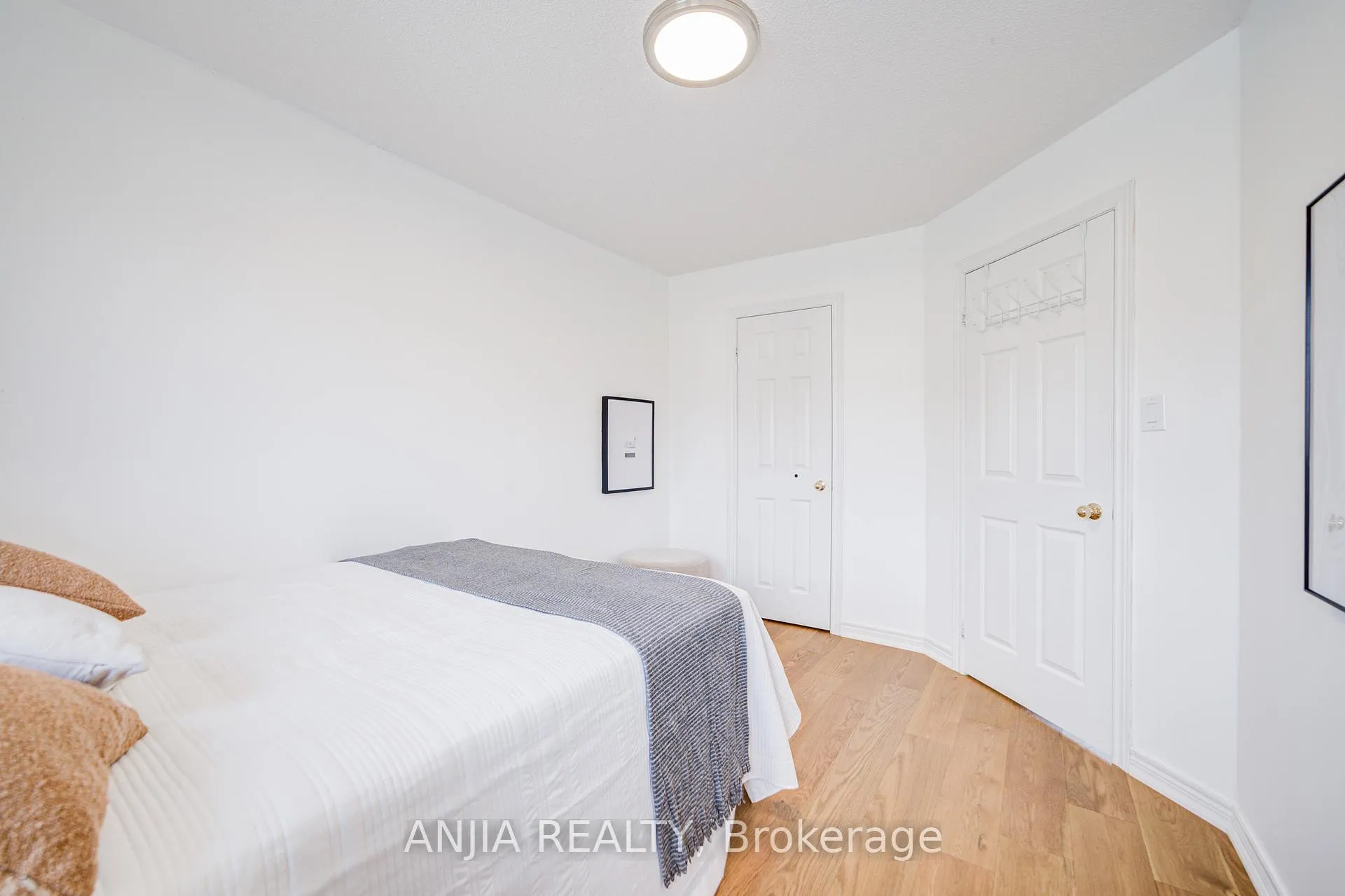 Photo 32 of 2033 Bur Oak Avenue, Markham, Greensborough — HOMEH