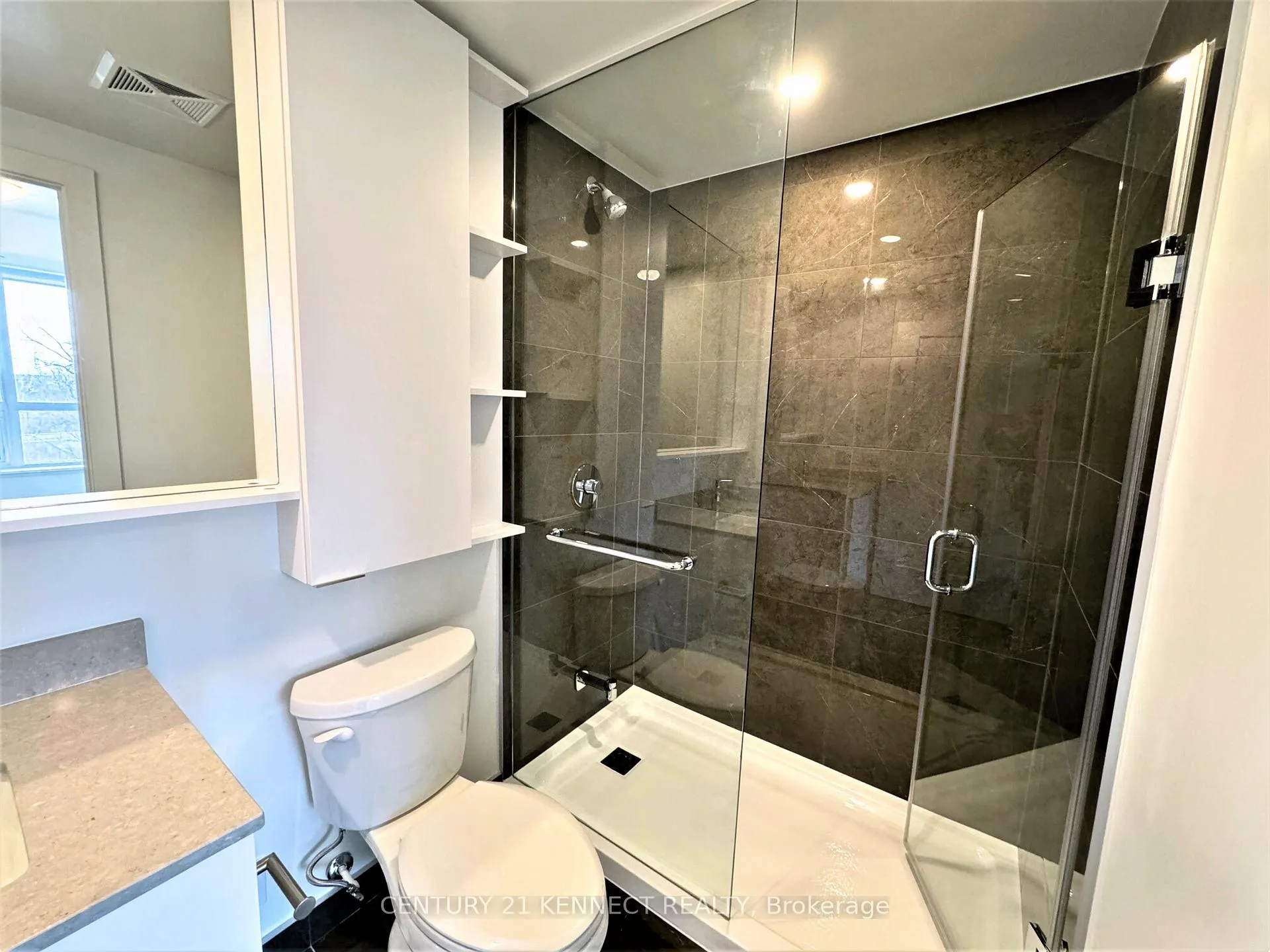 Photo 9 of Unit 512, 8 Cedarland Drive, Markham, Unionville — HOMEH