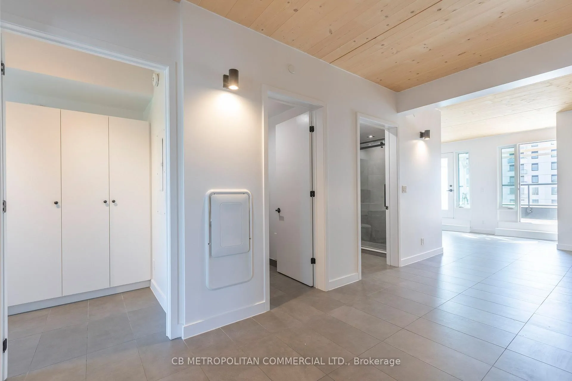 Photo 4 of Unit 502, 1598 Queen Street E, Toronto, Greenwood-Coxwell — HOMEH