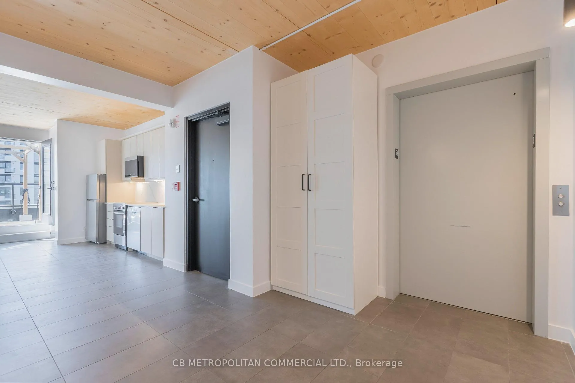 Photo 6 of Unit 502, 1598 Queen Street E, Toronto, Greenwood-Coxwell — HOMEH