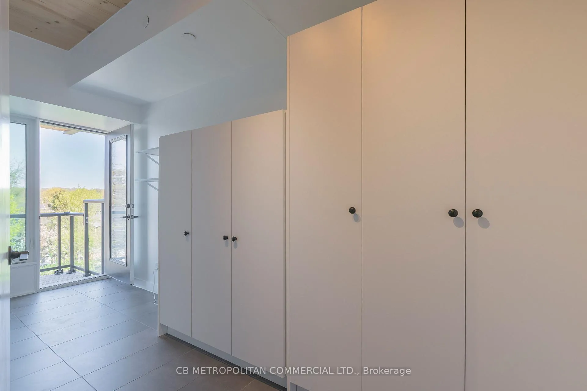 Photo 10 of Unit 502, 1598 Queen Street E, Toronto, Greenwood-Coxwell — HOMEH