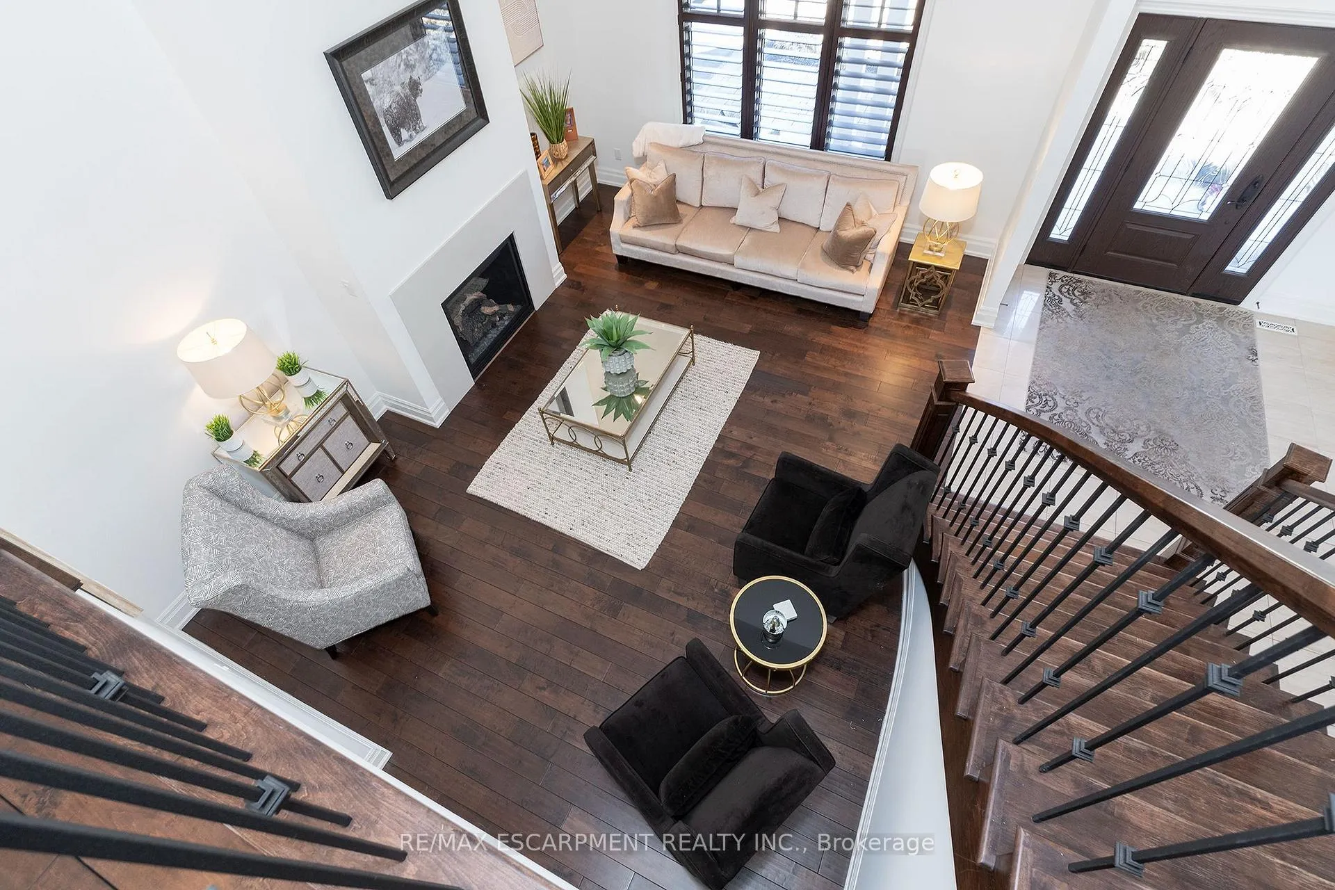 Photo 15 of 400 Hamilton Drive, Hamilton, Ancaster — HOMEH