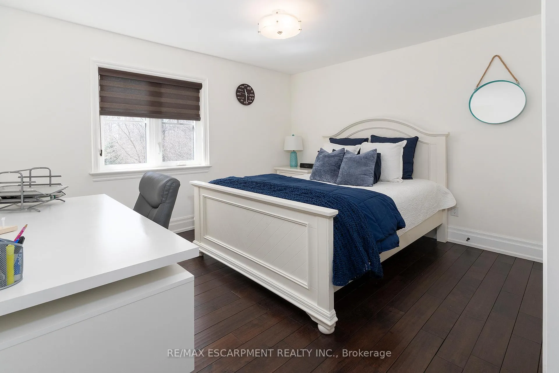 Photo 19 of 400 Hamilton Drive, Hamilton, Ancaster — HOMEH