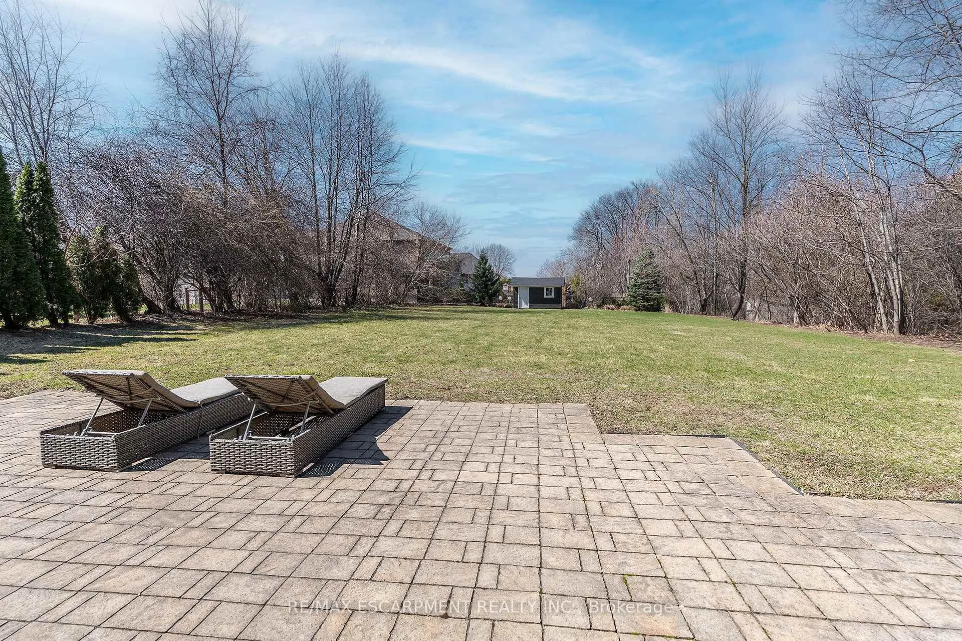 Photo 29 of 400 Hamilton Drive, Hamilton, Ancaster — HOMEH