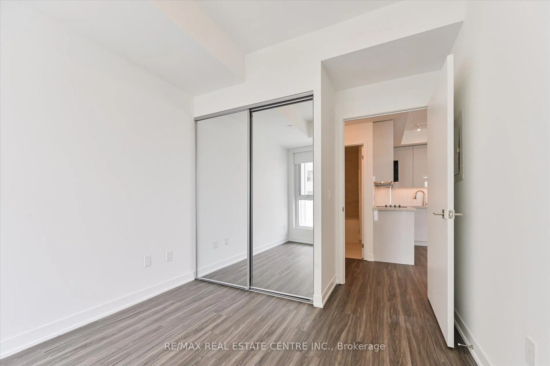 Photo 10 of Unit 2332, 498 Caldari Road, Vaughan, Concord — HOMEH